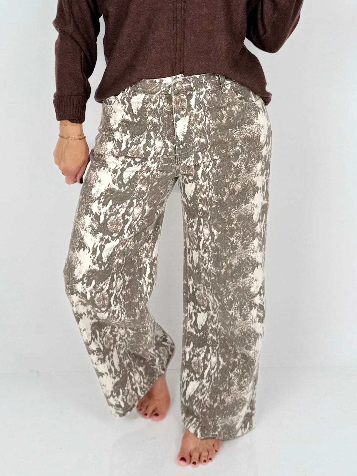 Bold Serpent Cropped Denim Pants {S-L}
