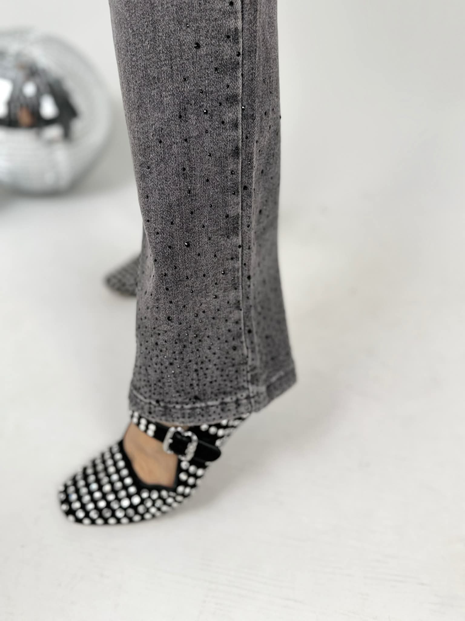 BLACK FRIDAY DEAL!! Judy Blue Stardust Straight Jeans {0-24W} - KaraMarie