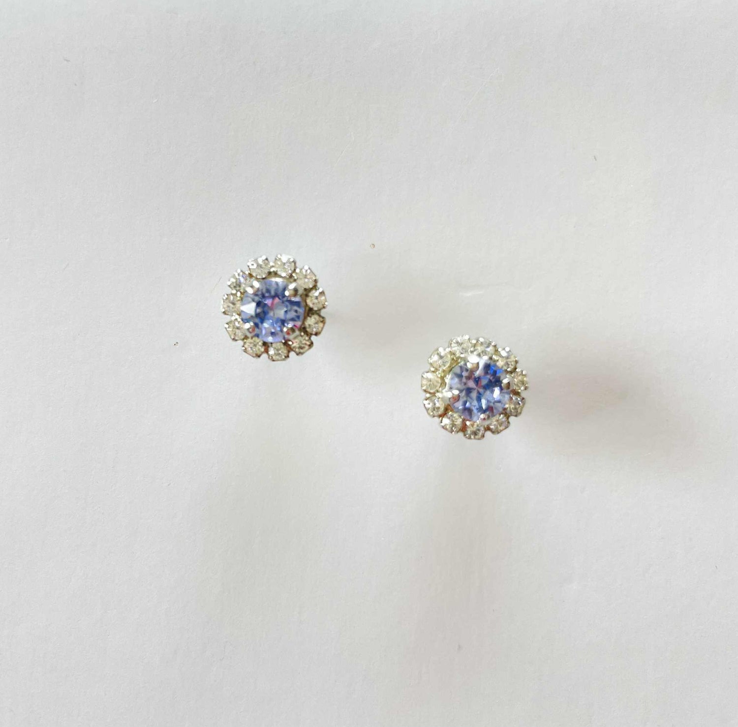 Small Daisy Post Earring in Lavender