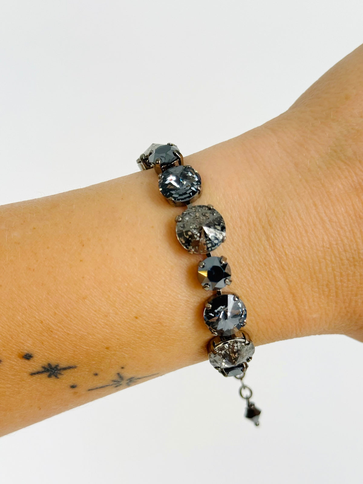 The Vivi Bracelet :: Black Magic