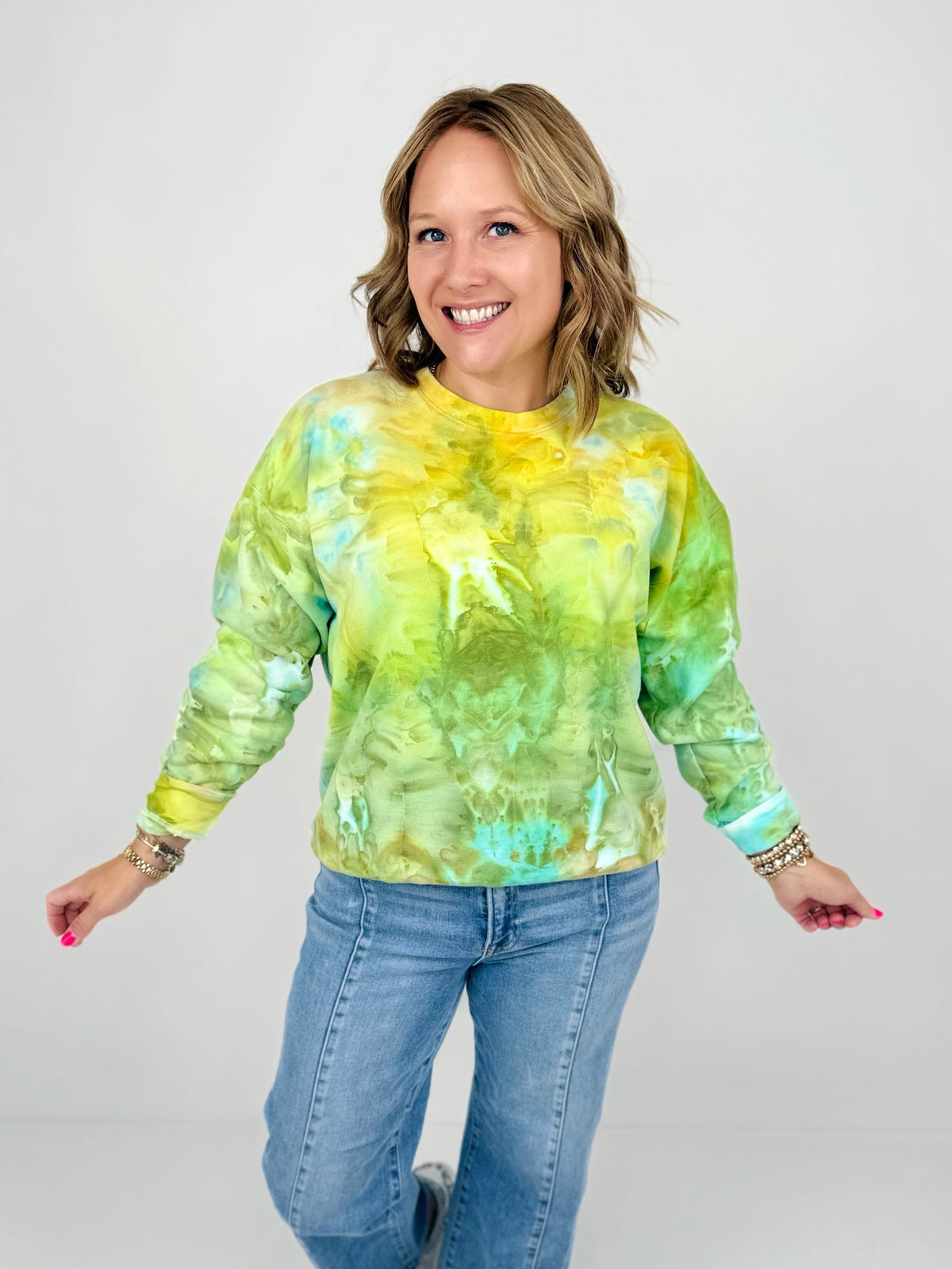 PACKERS Hometown Hype Custom Ice Dye Sweatshirt {S-3X}