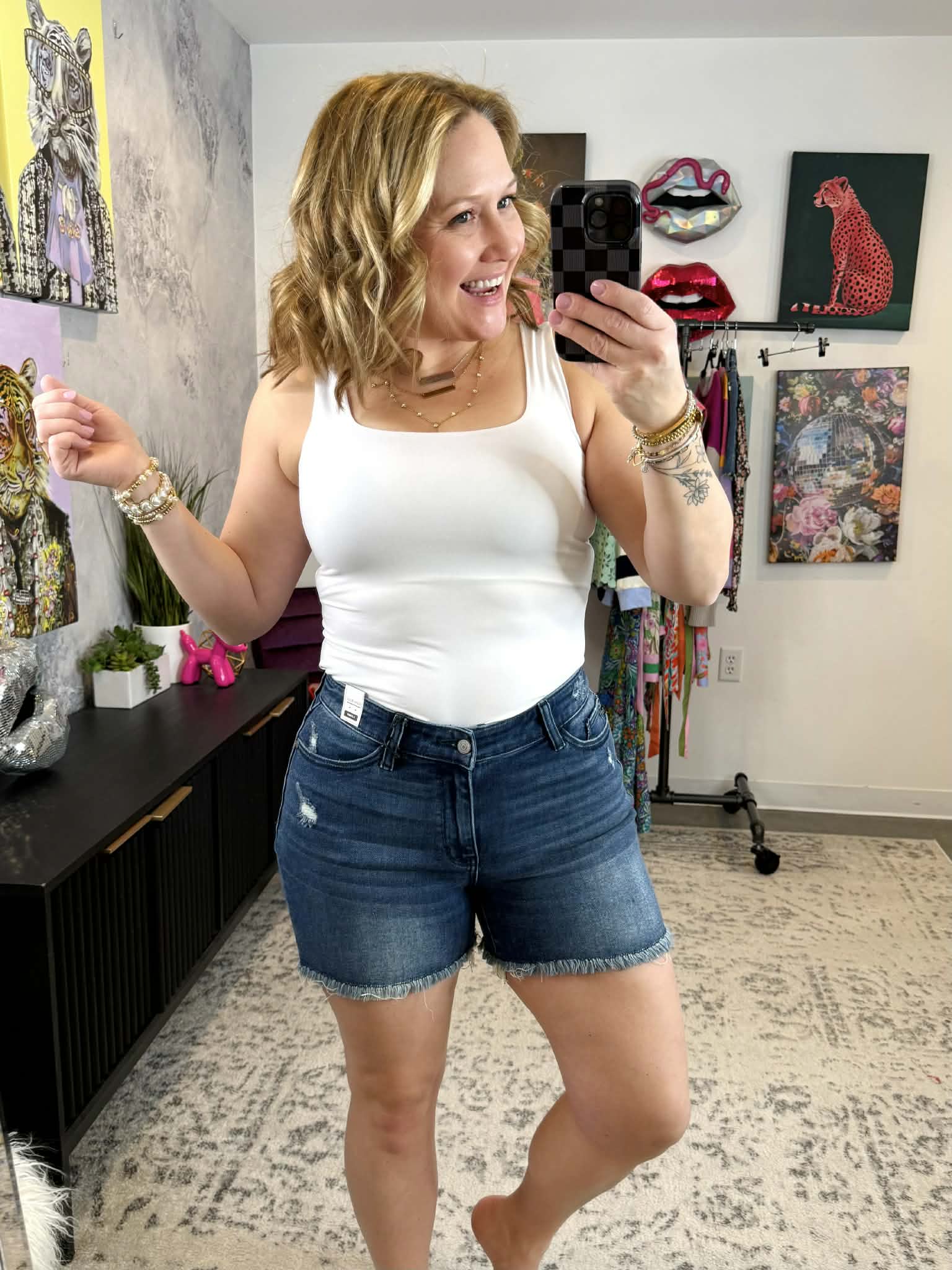 Judy Blue Frayline V-Waist Shorts {S-3X} - KaraMarie