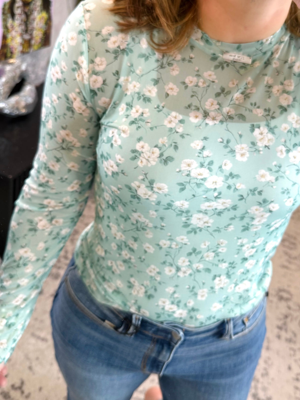 BLAKELEY Dress It Up Mesh Tops in Sage Floral {S/M-2X} - KaraMarie