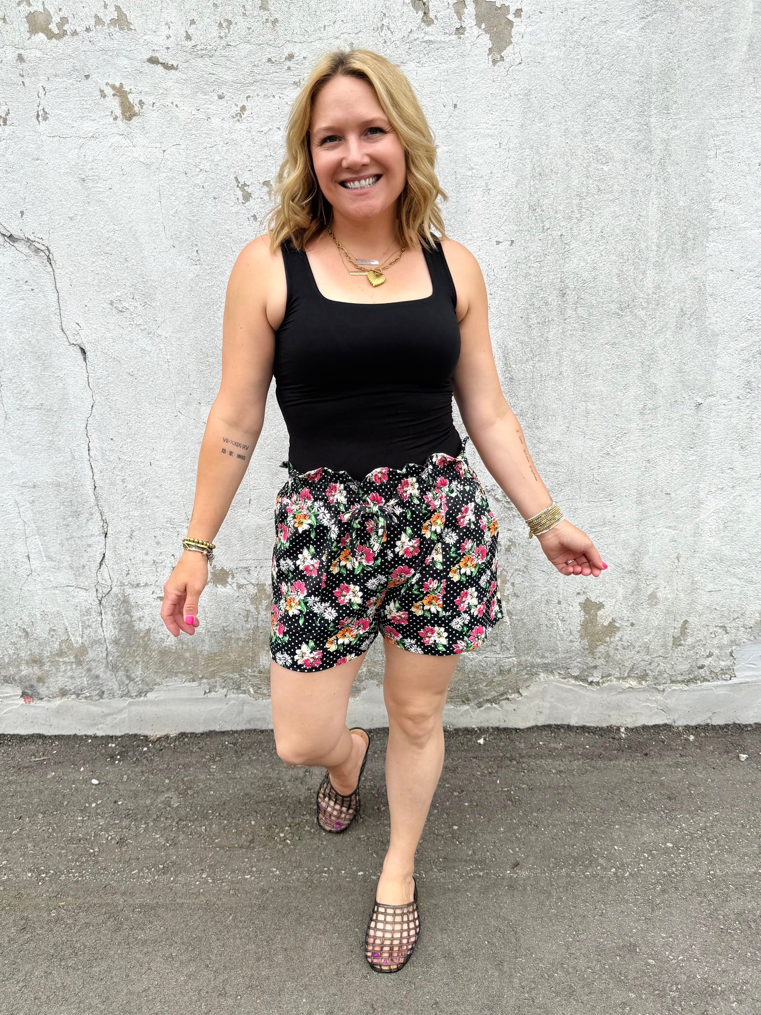 Runway Paperbag Shorts - Daisy Polka Dot {S-XL}