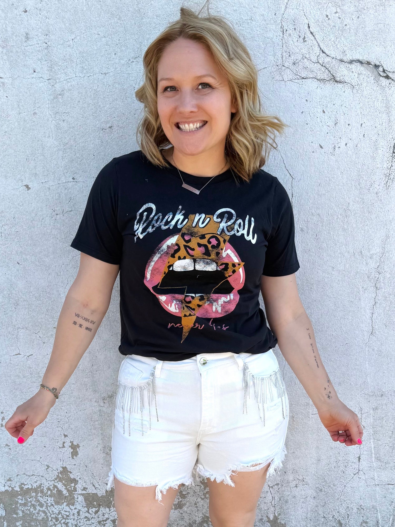 Rock n Roll Never Dies Graphic Tee {S-XL}