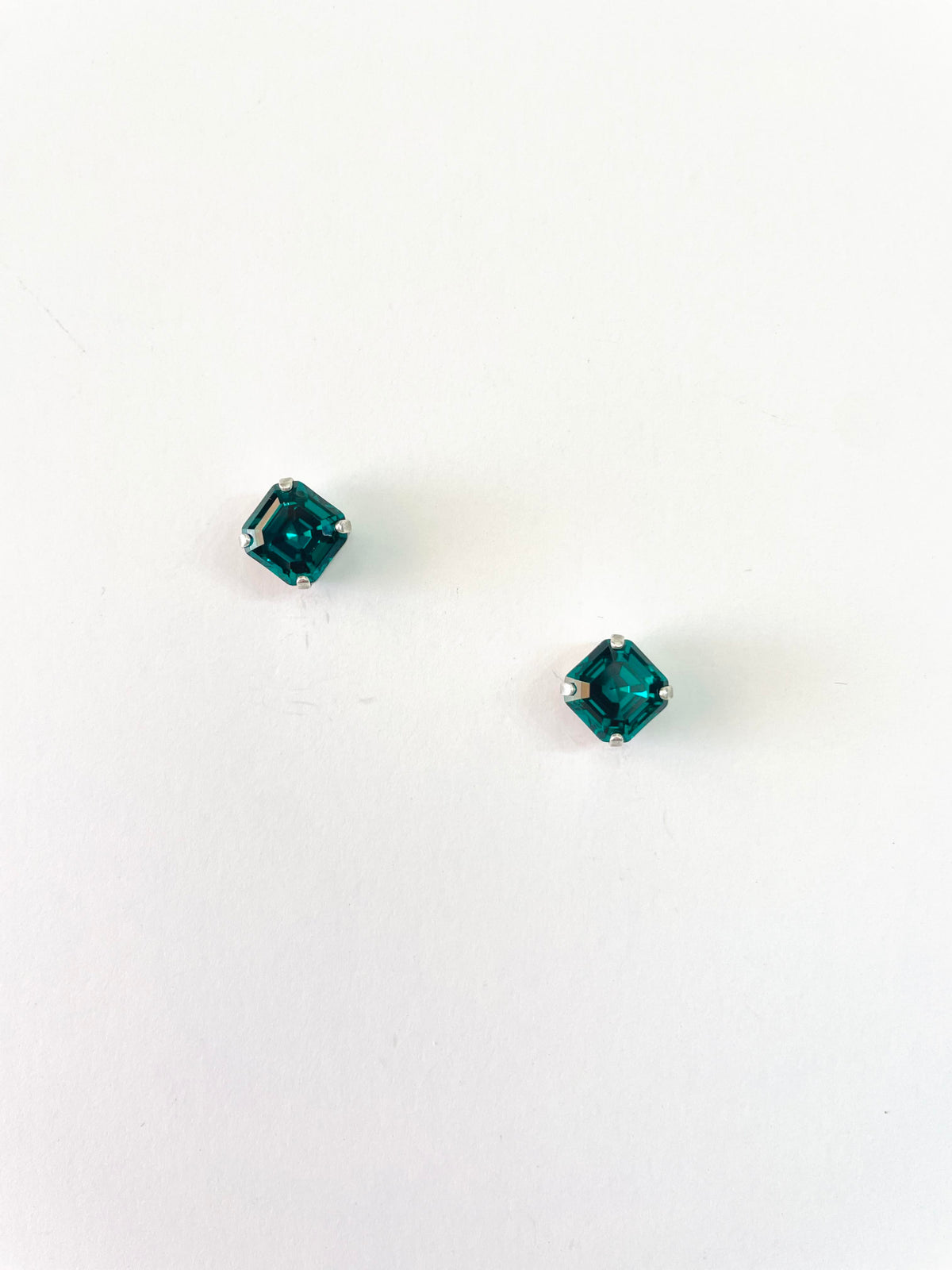 8mm Imperial Square Post Earring in Emerald - KaraMarie