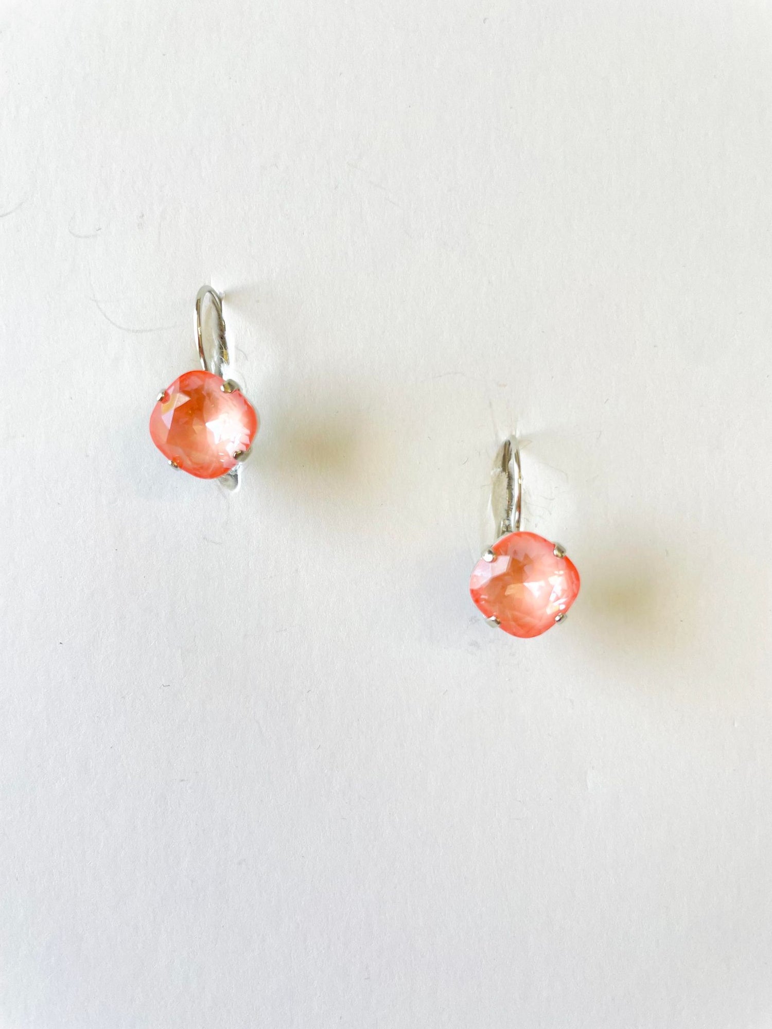 10mm Square Cushion Drop in Flamingo Ignite