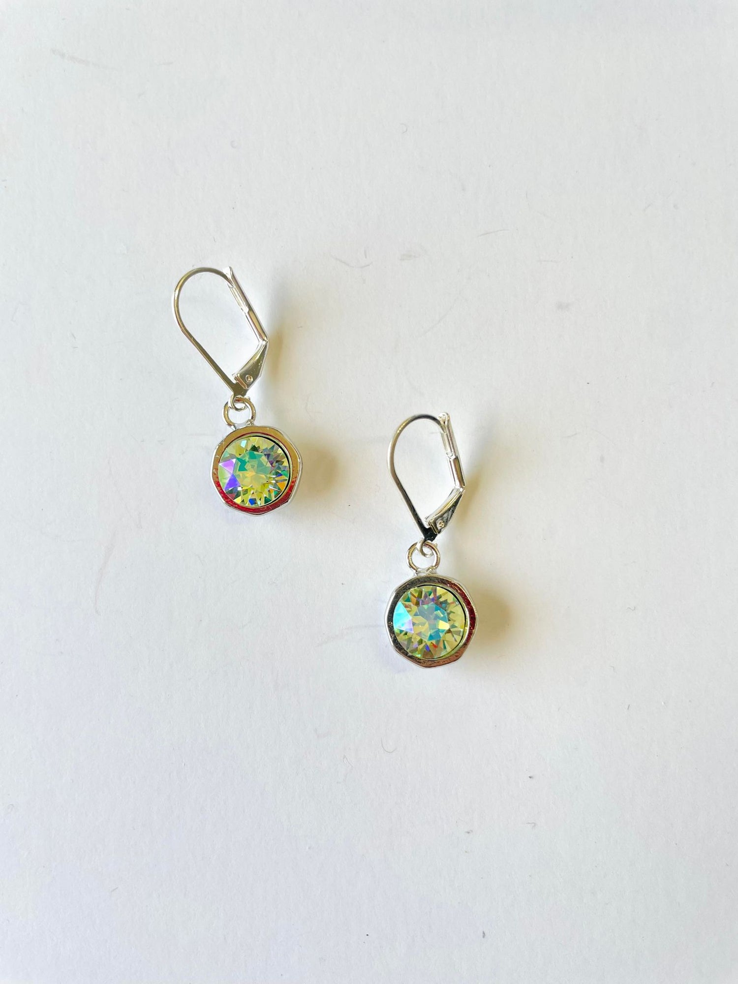 Simple Drop Earring in Chrysolite Glacier Blue