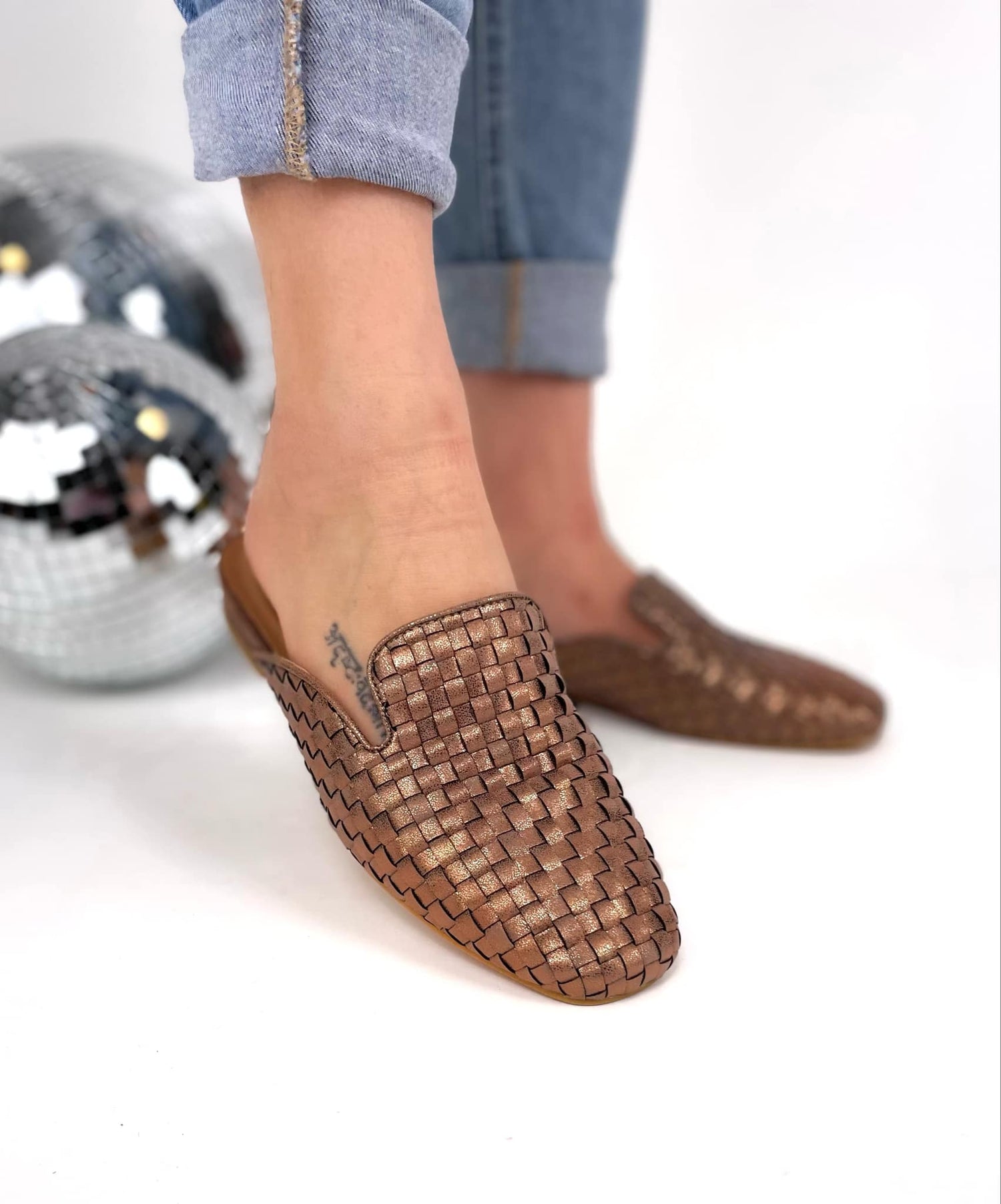 Corkys - WEAVE IT TO BEAVER - Bronze