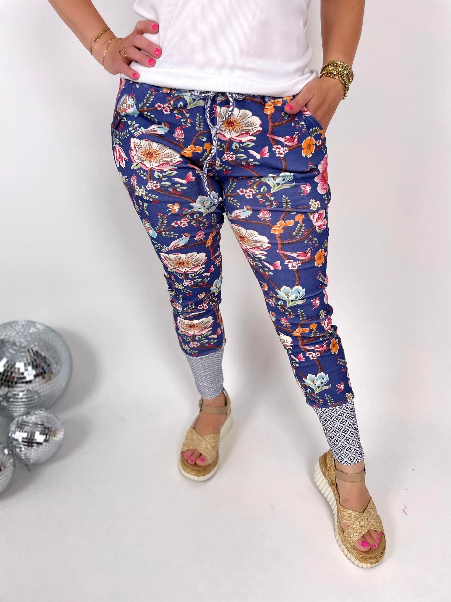 Ampersand Joggers - Dancing Floral