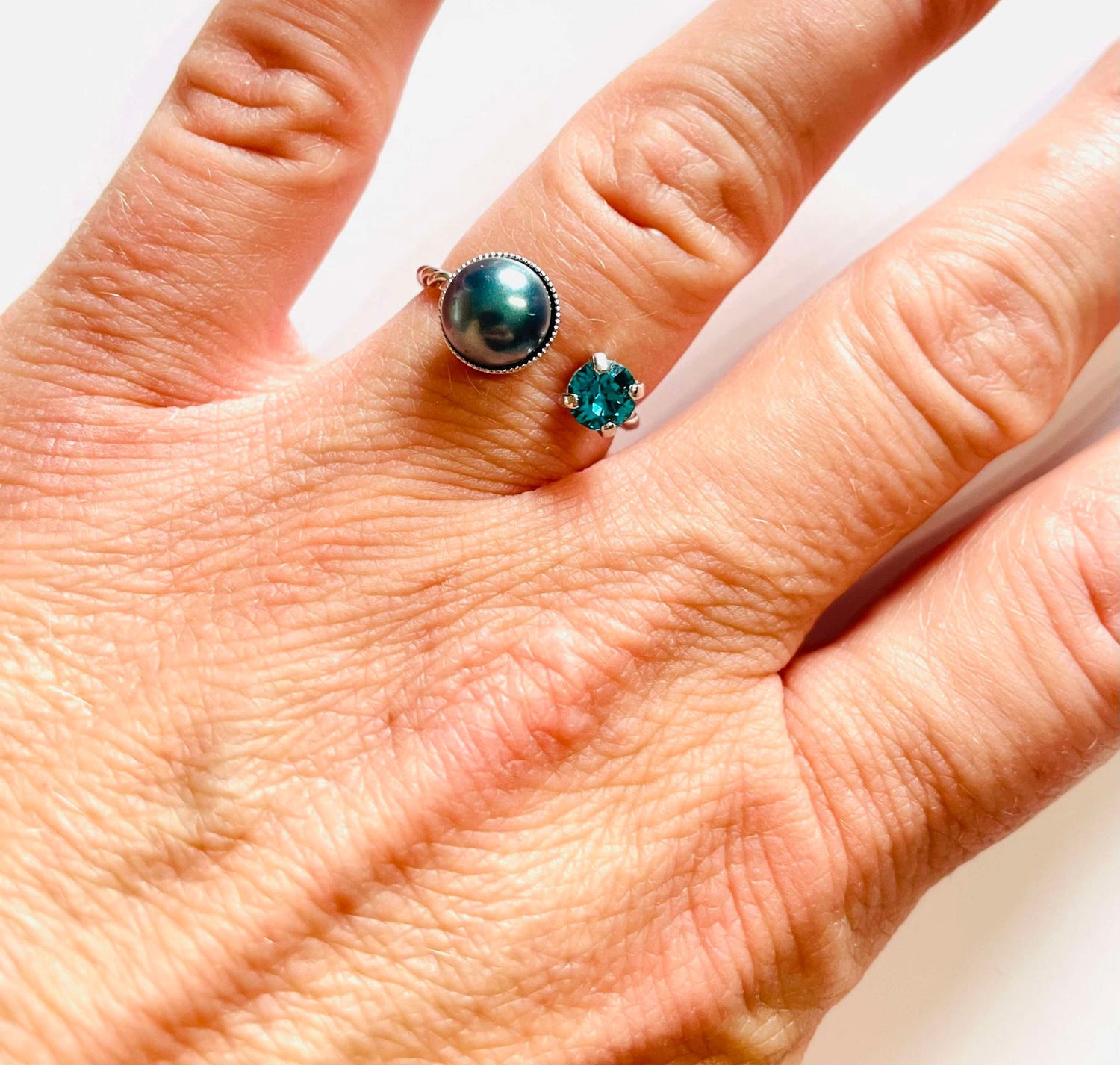 Pearl Open Top Ring in Tahiti Green