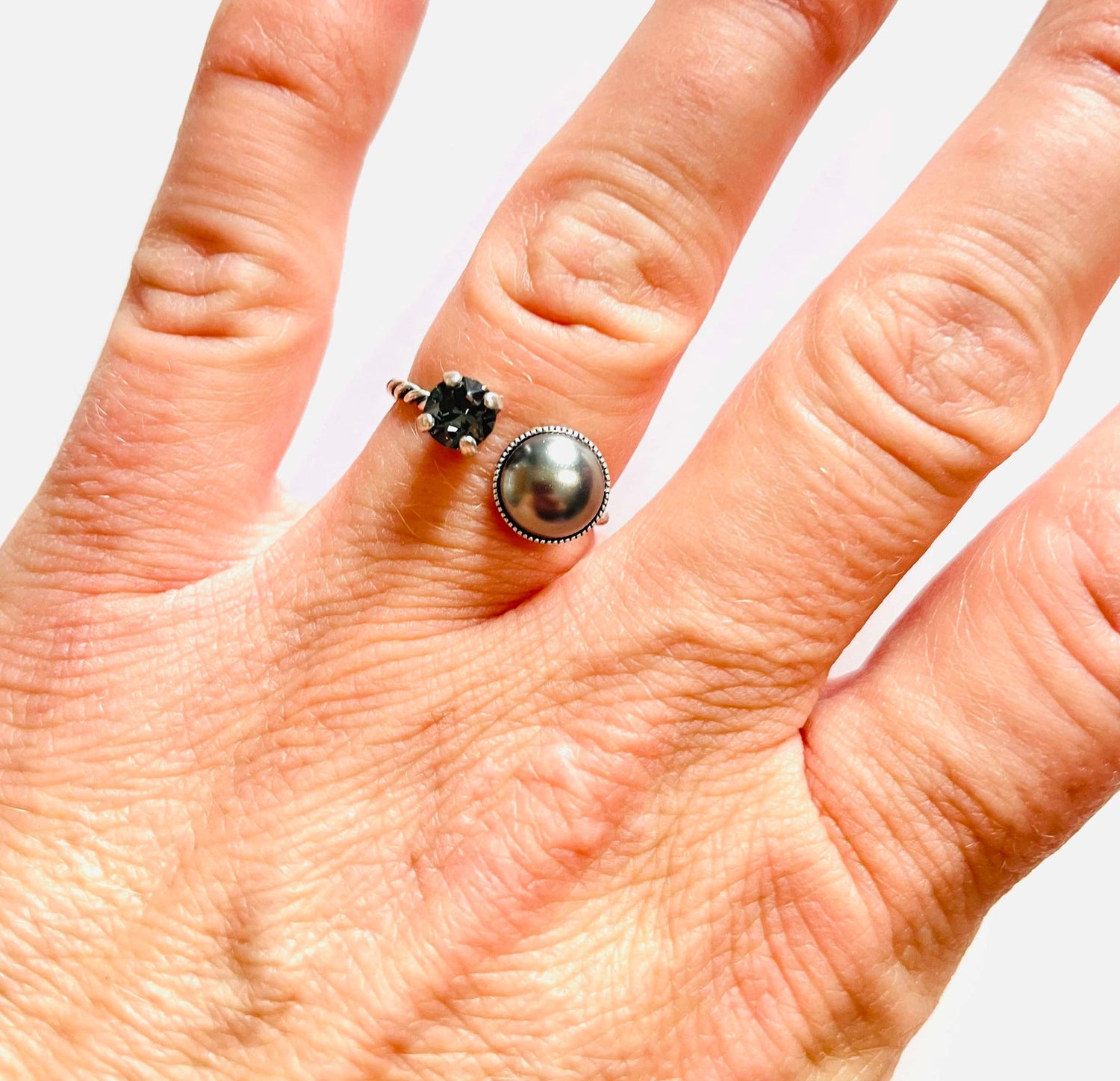 Pearl Open Top Ring in Black Hues