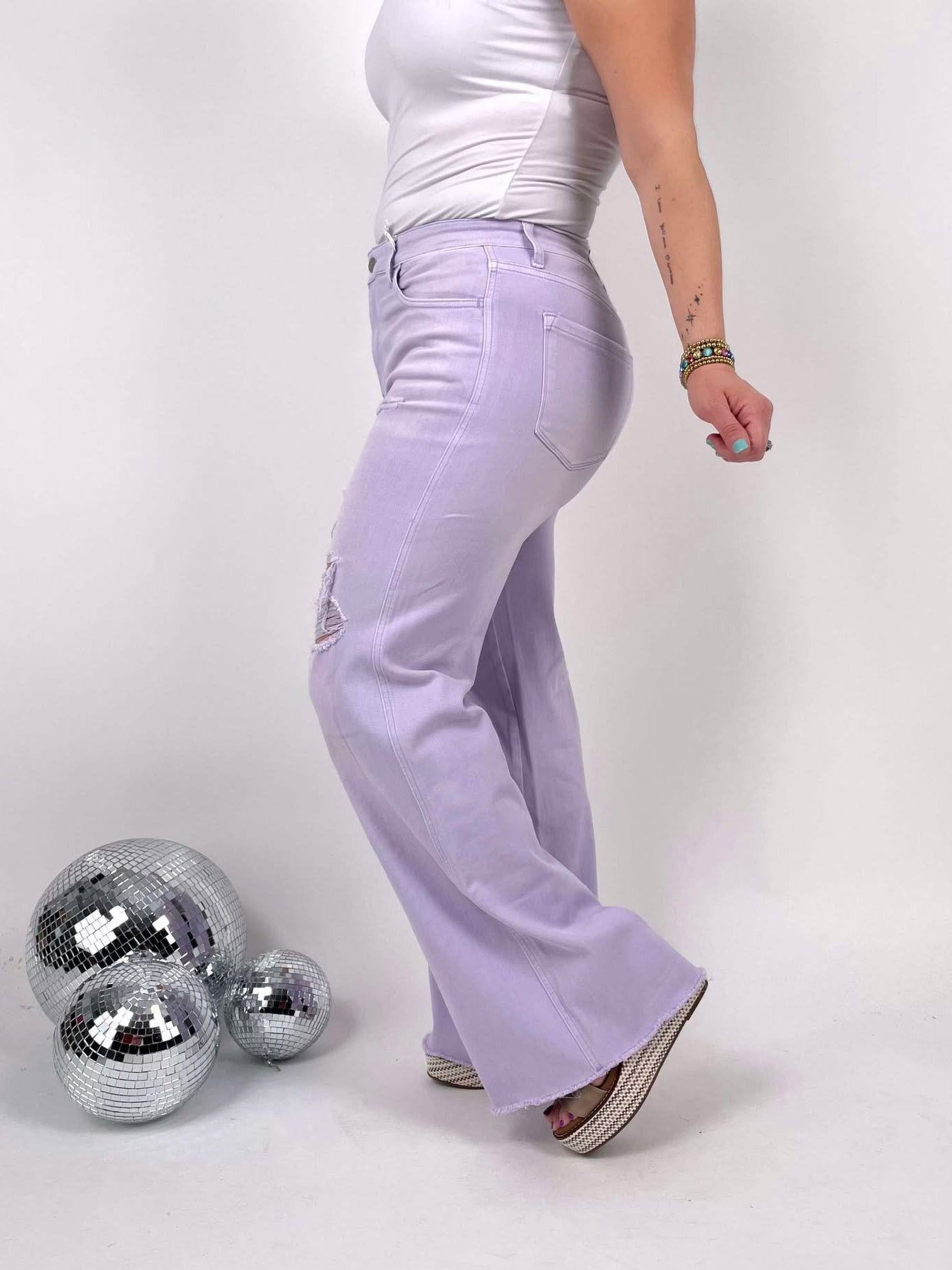 Pastel Blakeley Distressed Jeans { Sizes 0-3X }