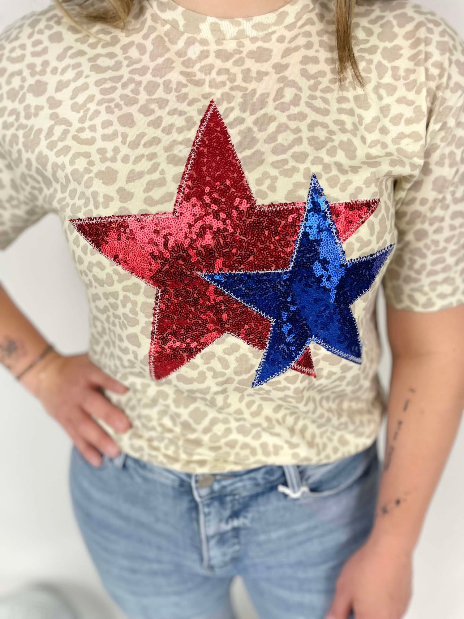 Leopard Sequin Stars Tee {Size S-3X}