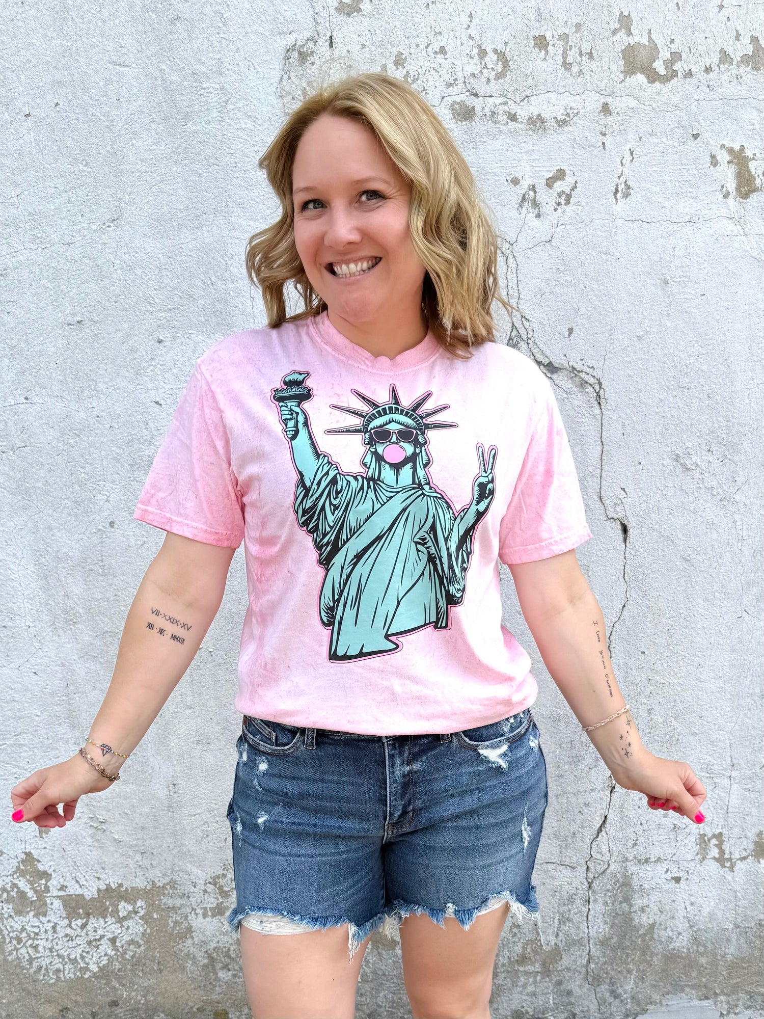 Statute of Liberty Graphic Tee {Custom Order!}
