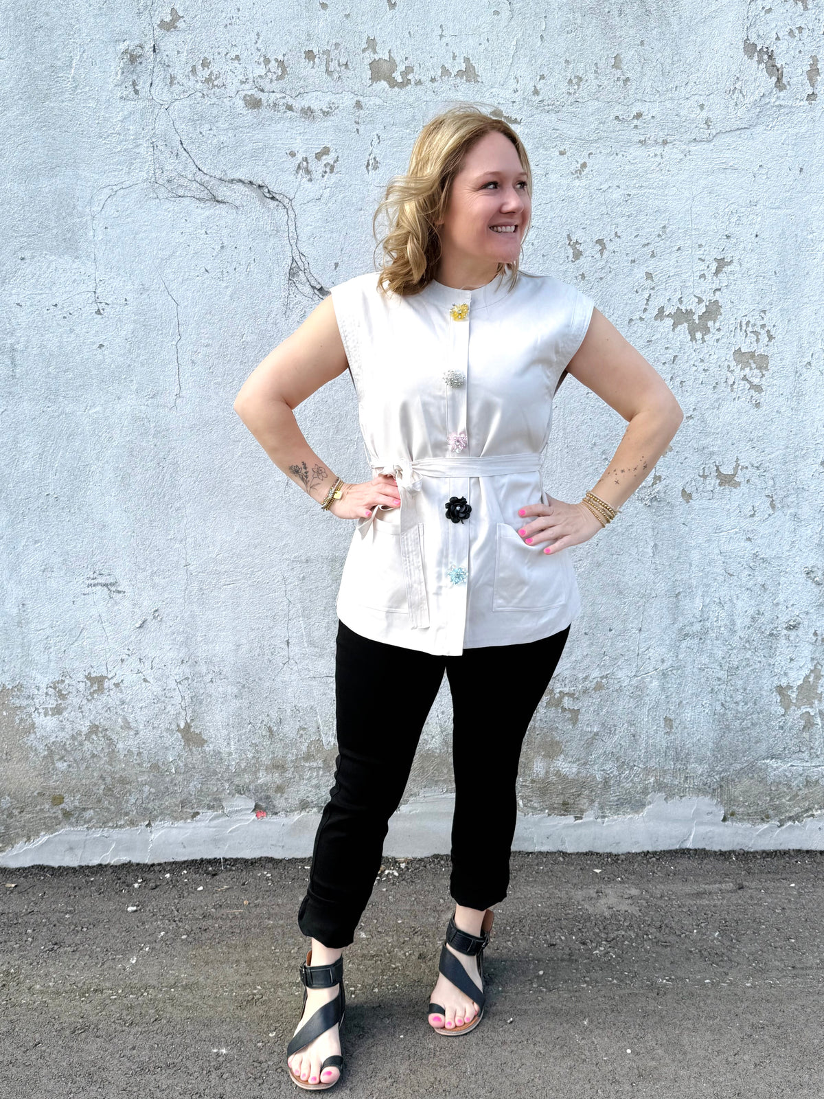 Glam Snap Sleeveless Jacket {S-L} - KaraMarie