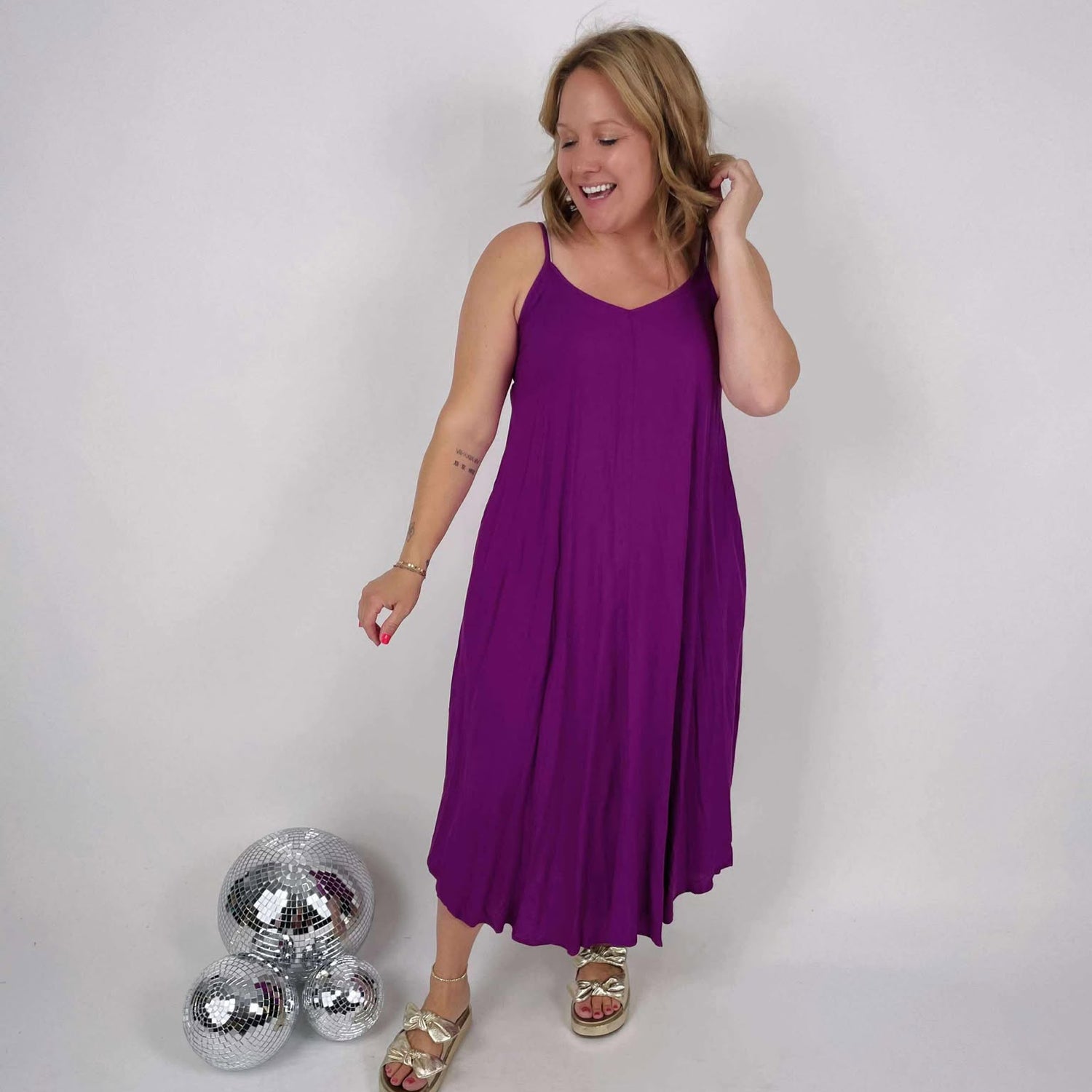 Cami Comfort Pocketed Midi Dress - Two Colors {S-XL}