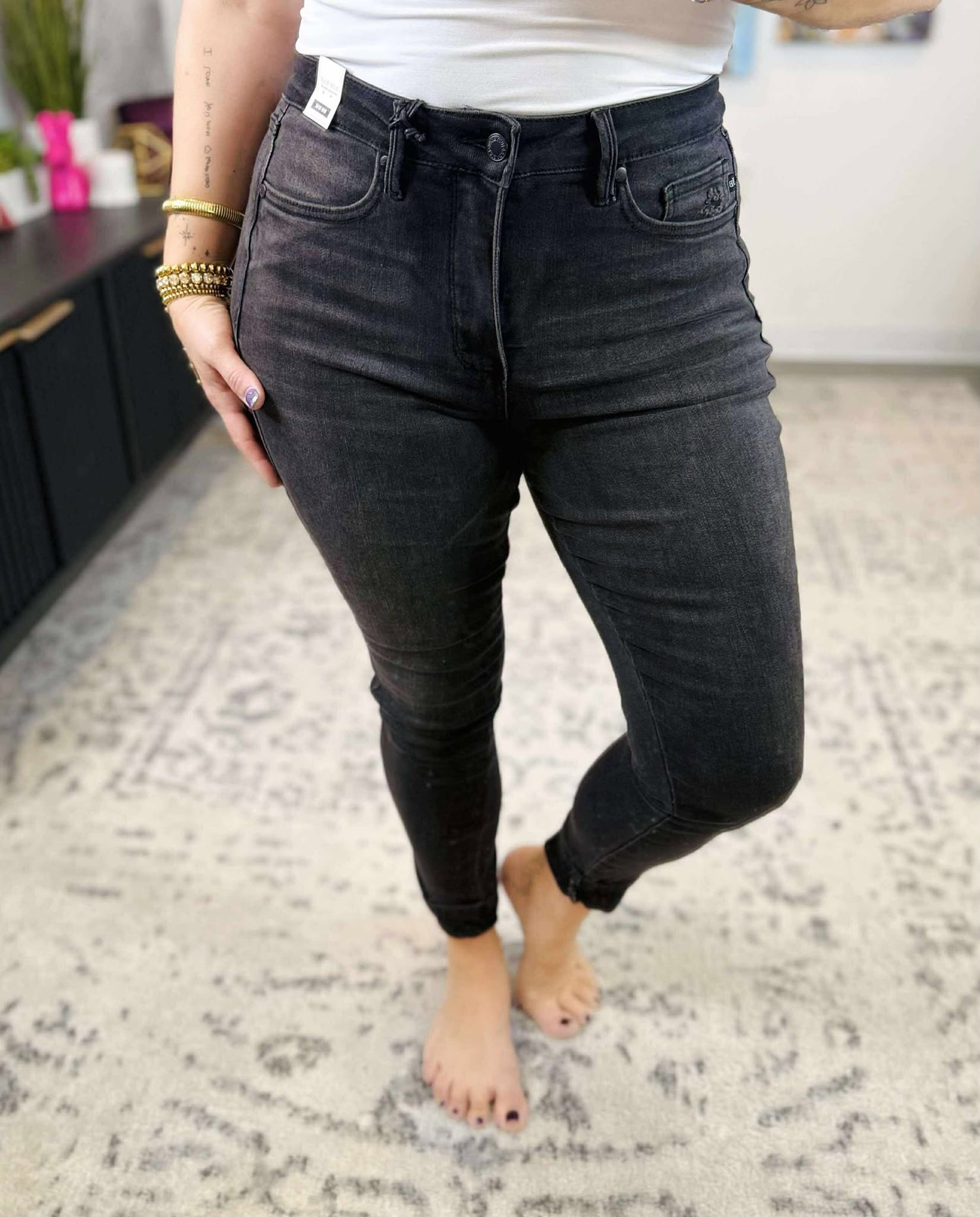 Judy Blue Nightfall Skinny Jeans {1-22W}