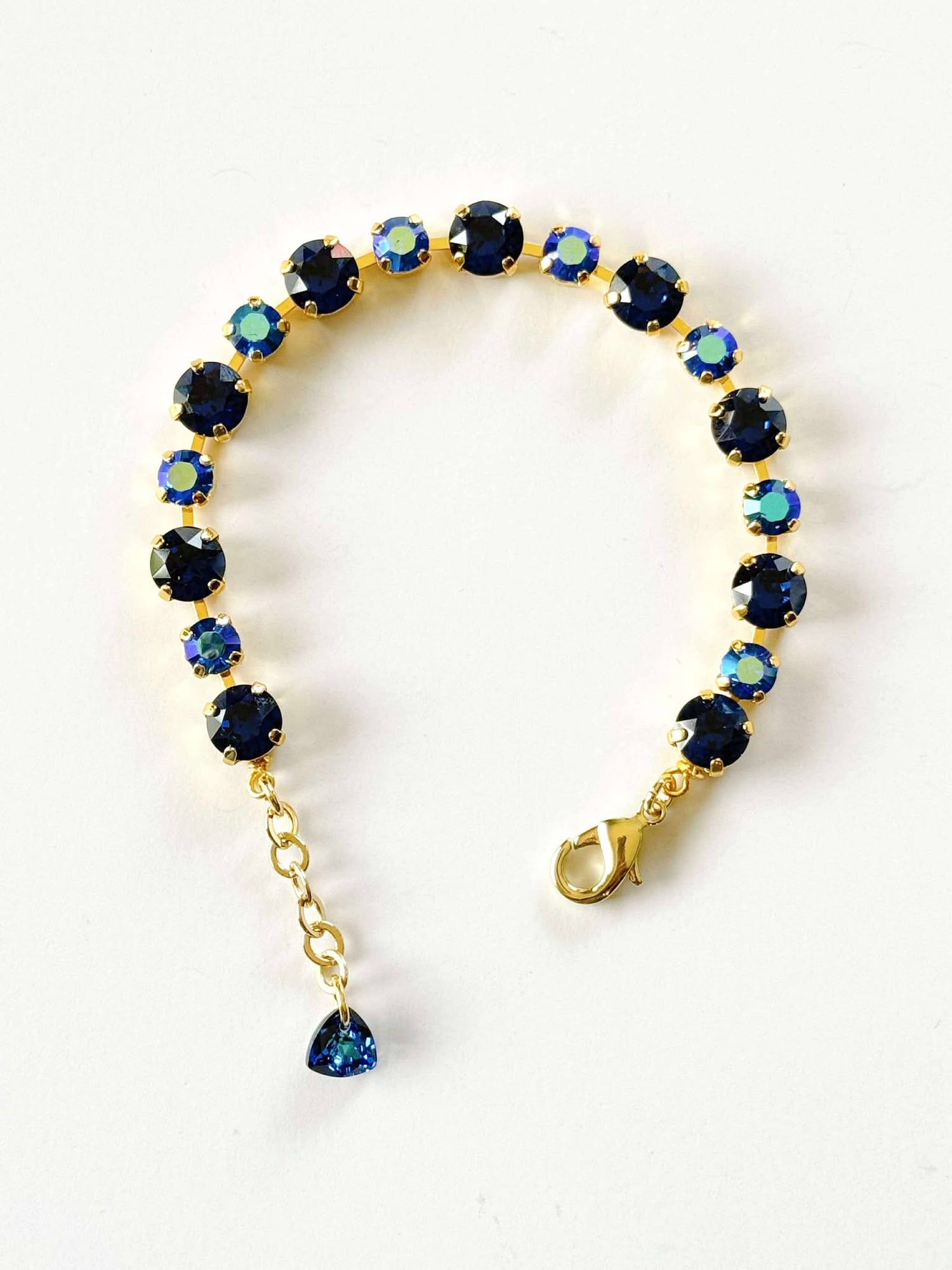 Midnight Ocean Variable Small Diamonds Bracelet