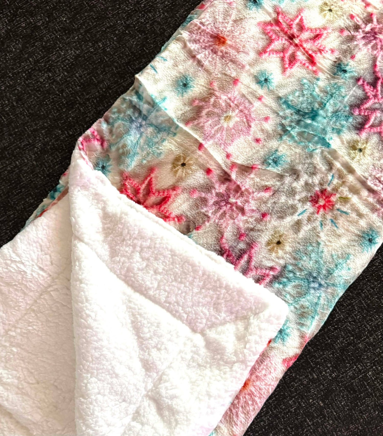 PINK DOORBUSTER! KMB Holiday Sherpa Blankets! {Multiple Prints!}