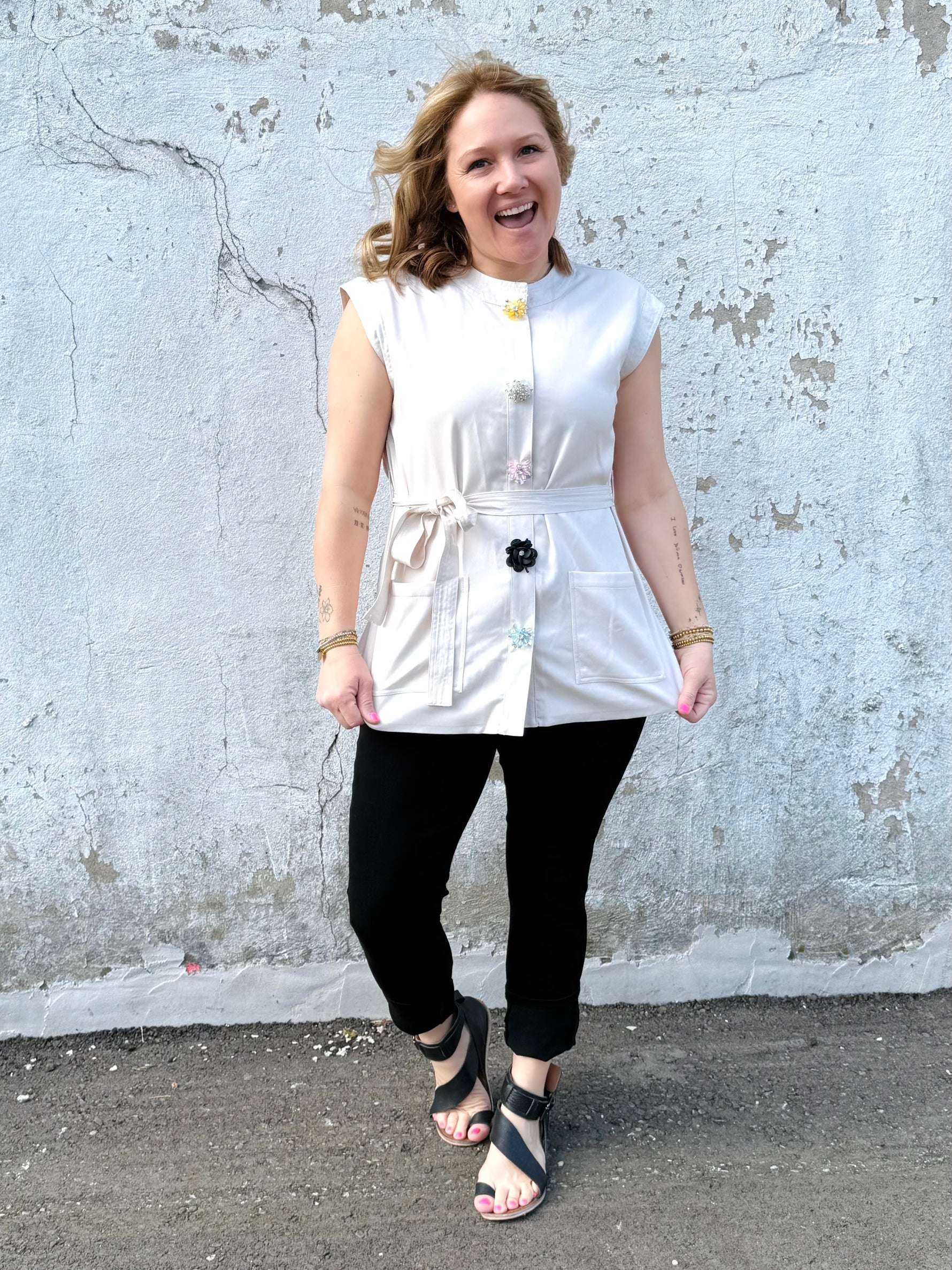 Glam Snap Sleeveless Jacket {S-L} - KaraMarie