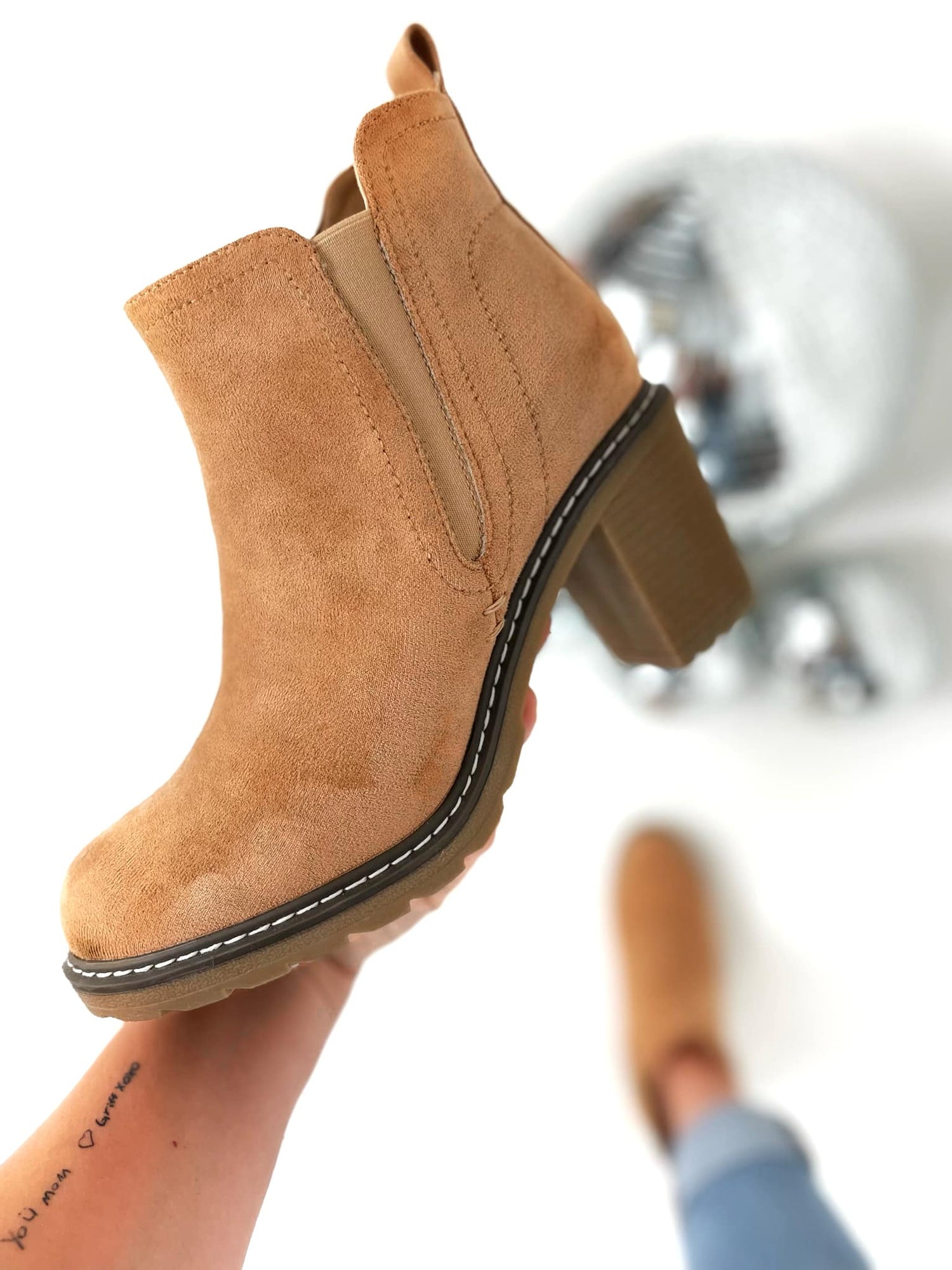 Corkys - Bite Me - Camel