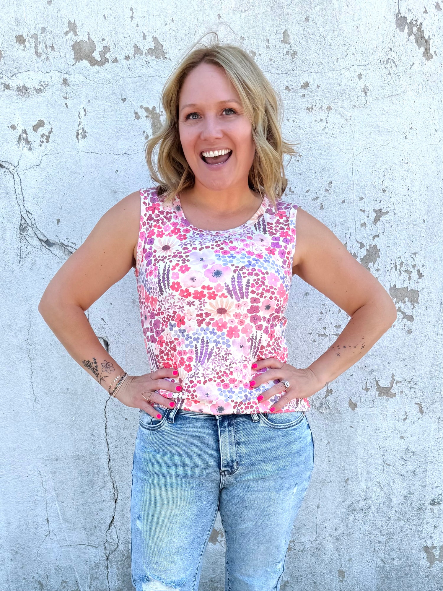 MM Ava Tank - Coral Sunset Floral {S-3X}