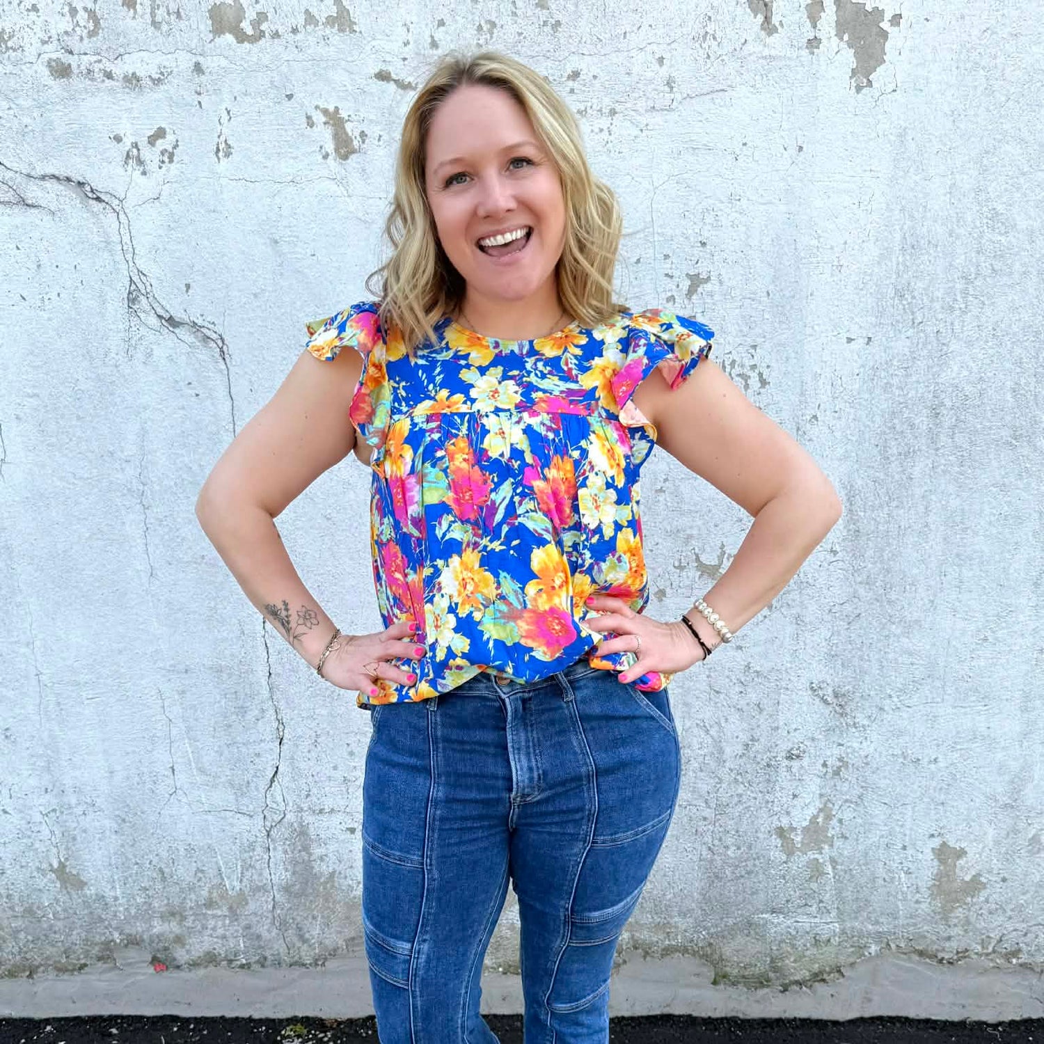 Floral Flutter Blouse {S-2X}