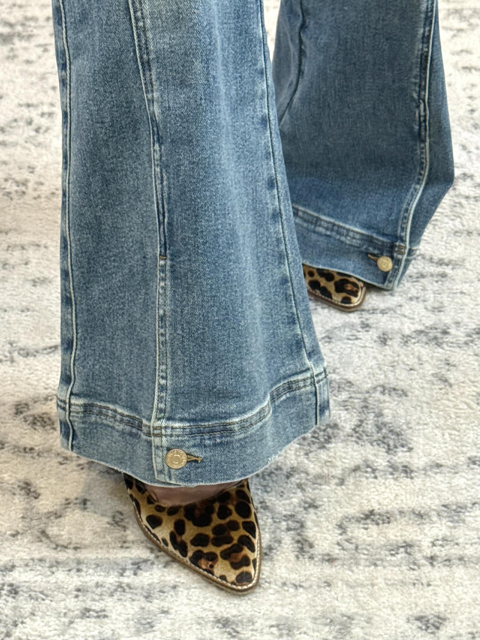 Judy Blue Soulful Flare Jeans {1-20W} - KaraMarie