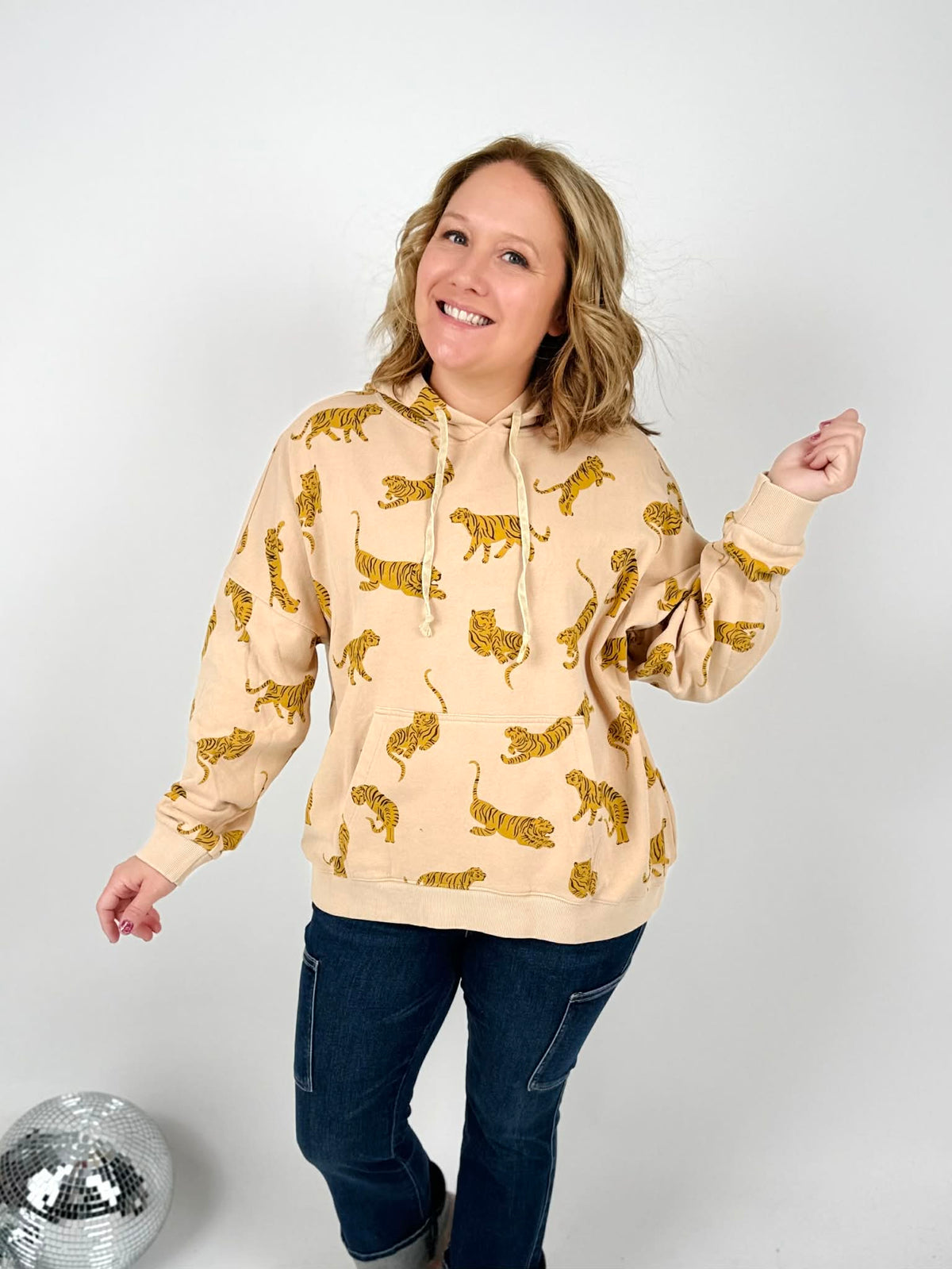 BLACK FRIDAY DEAL!! Prowl Point Hoodie {S-L} - KaraMarie