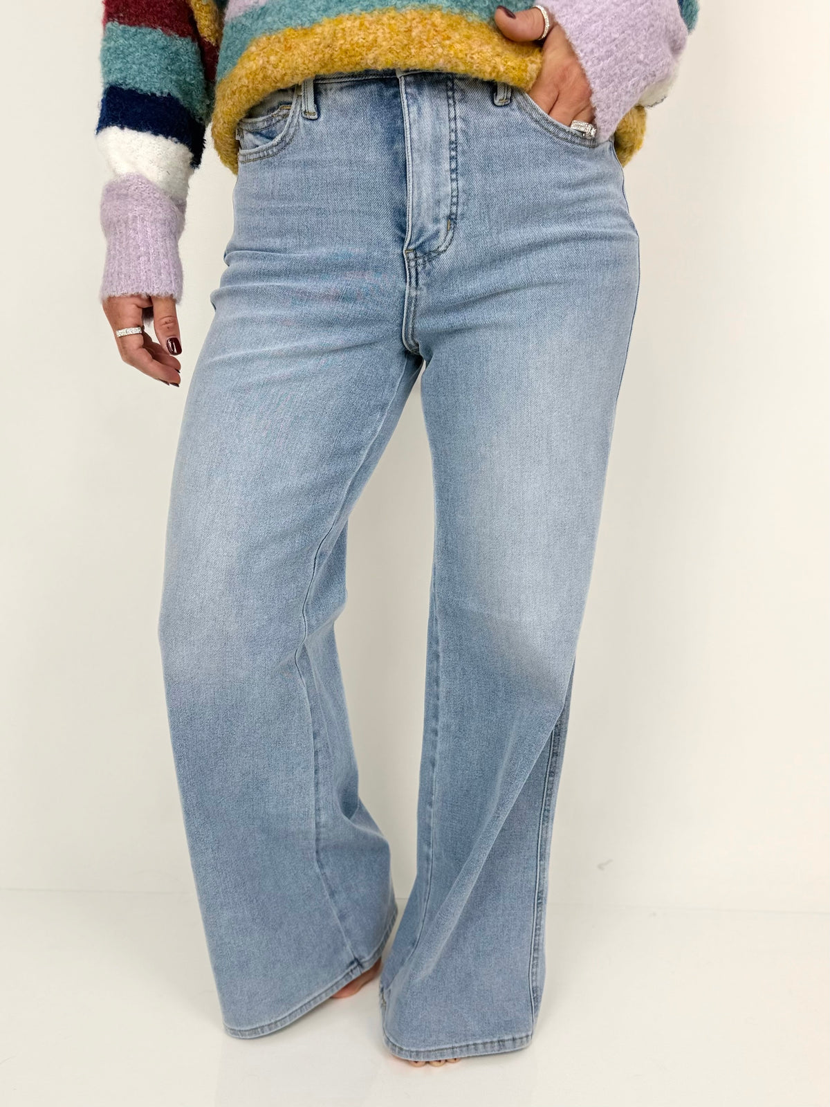Judy Blue Throwback Retro Wide-Leg Jeans {1-20W}