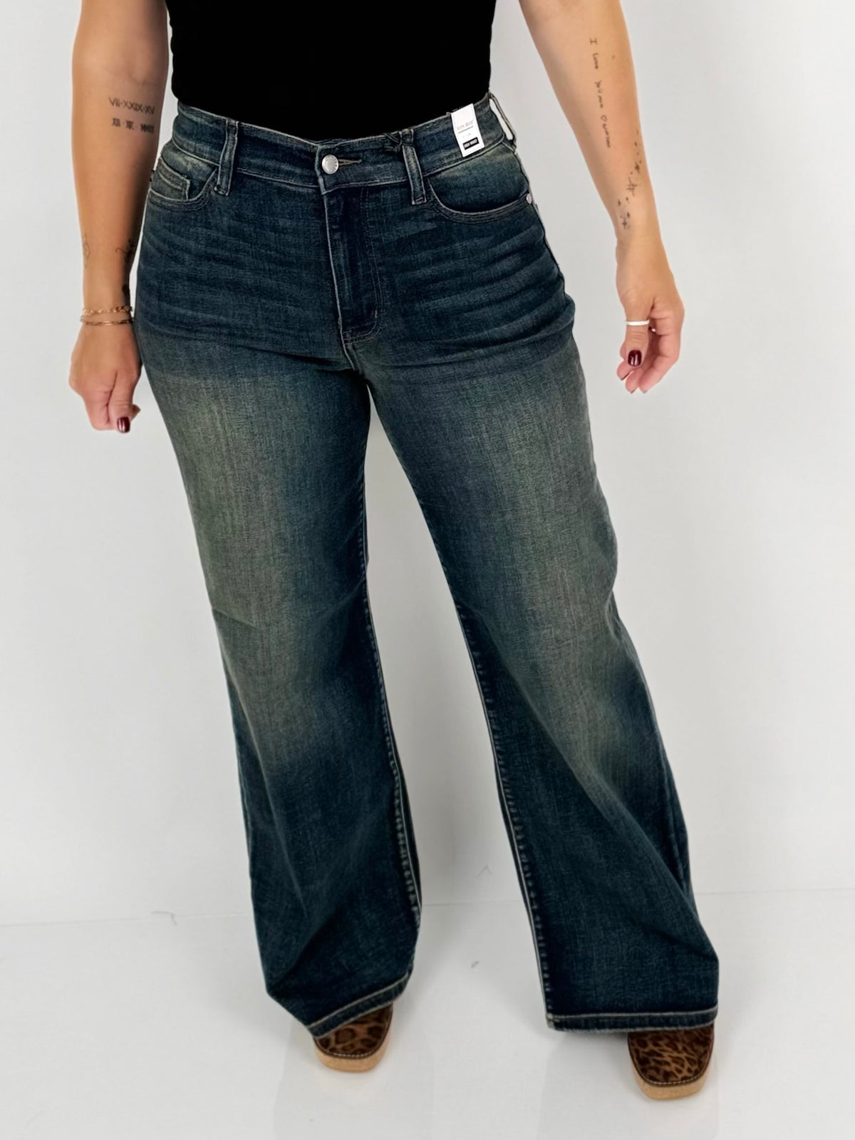 Judy Blue Cinchback Retro Wide-Leg Jeans {0-18W}