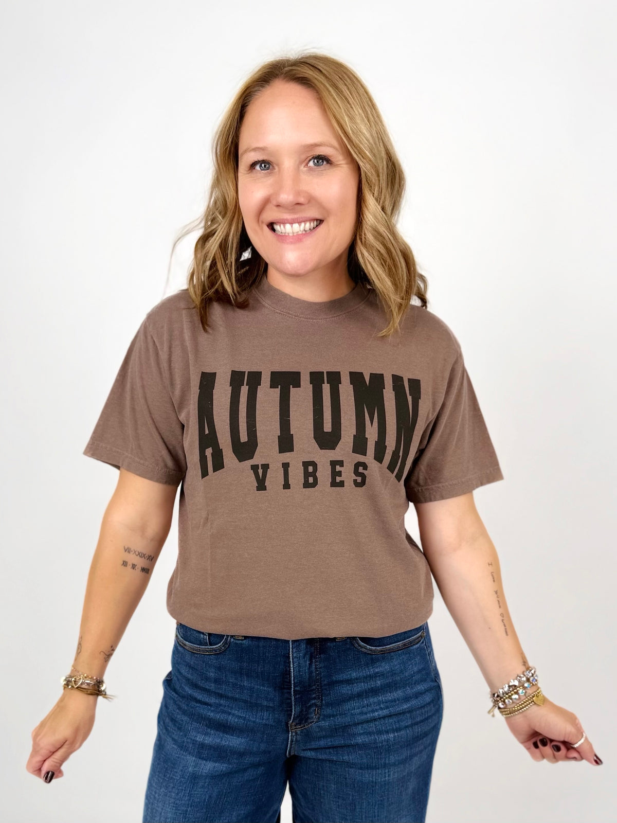 Autumn Vibes Graphic Tee {S-XL}