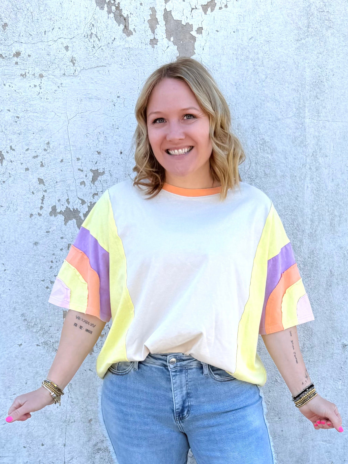 Bold Burst Top in Beige {S-L} - KaraMarie