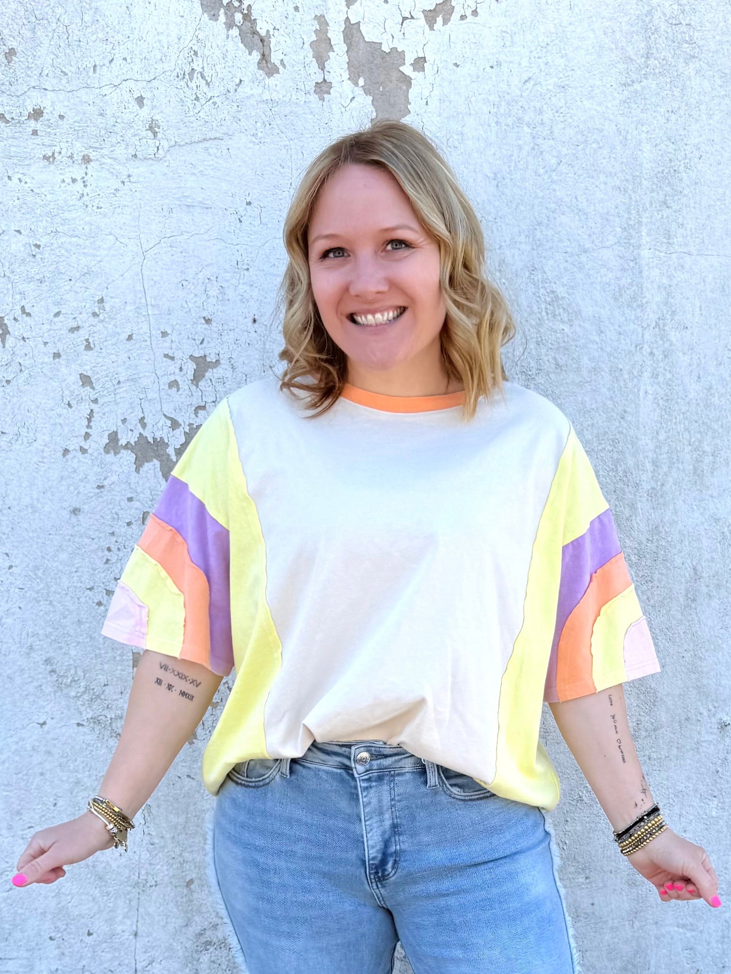 Bold Burst Top in Beige {S-L} - KaraMarie