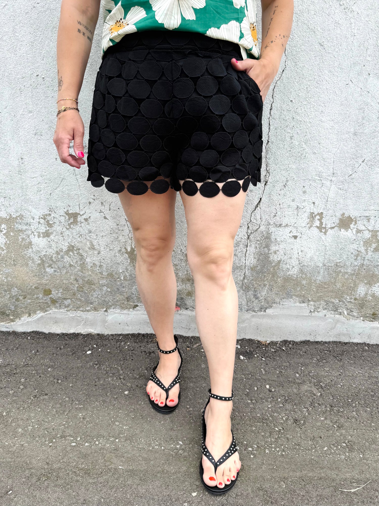Sweet Spot Shorts in Black {S-2X}