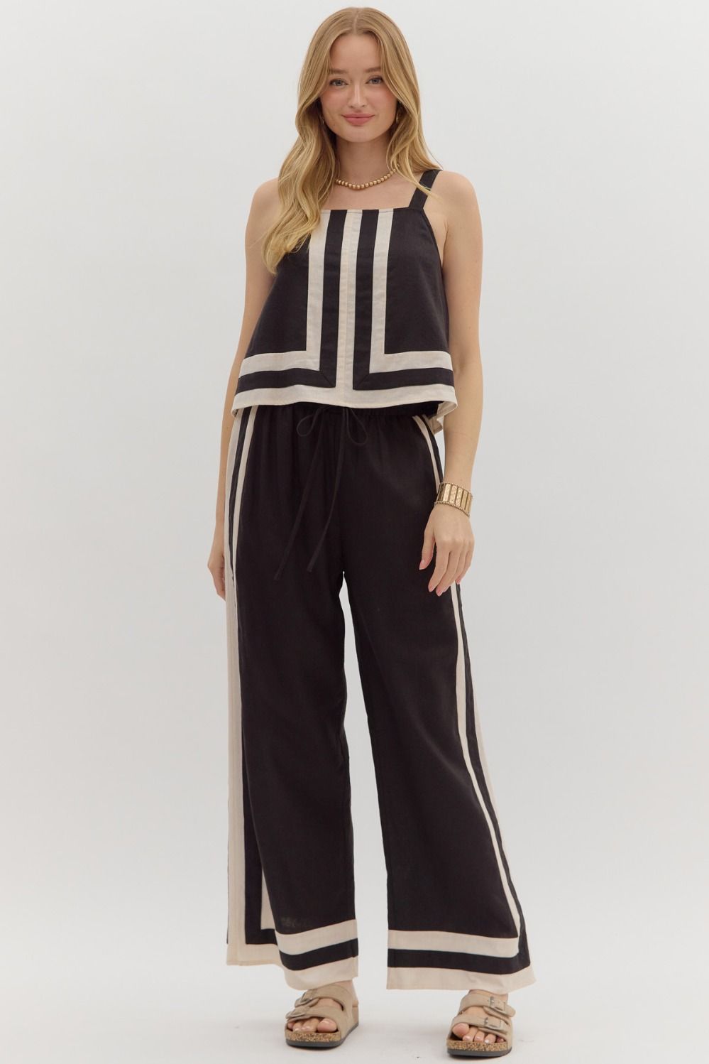 Frame It Up TOP in Black {S-L} - KaraMarie