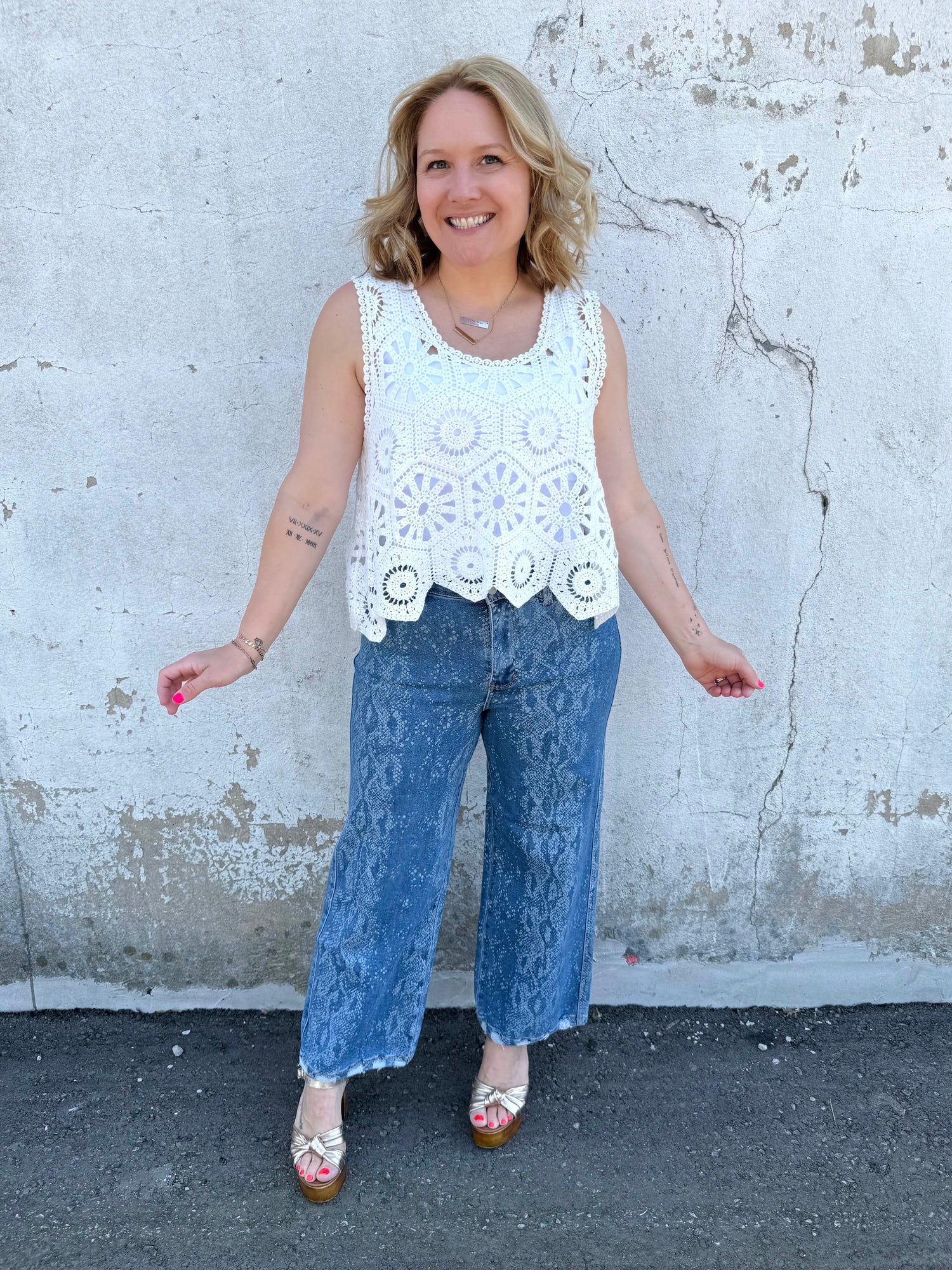 Judy Blue Savage Chic Wide-Leg Jeans {0-20W}