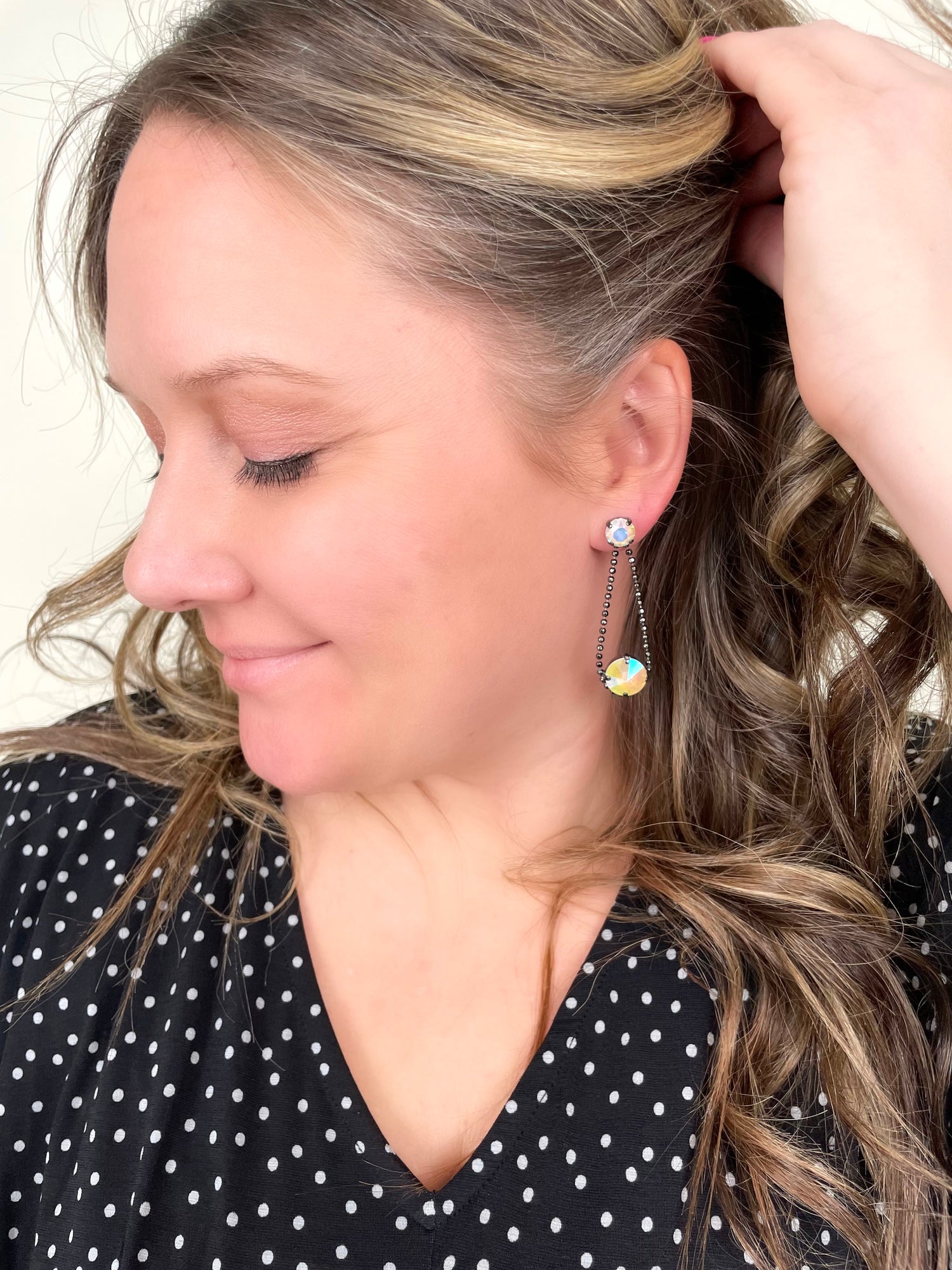 Rope Drop Earring in Ultra White {Black Metal}
