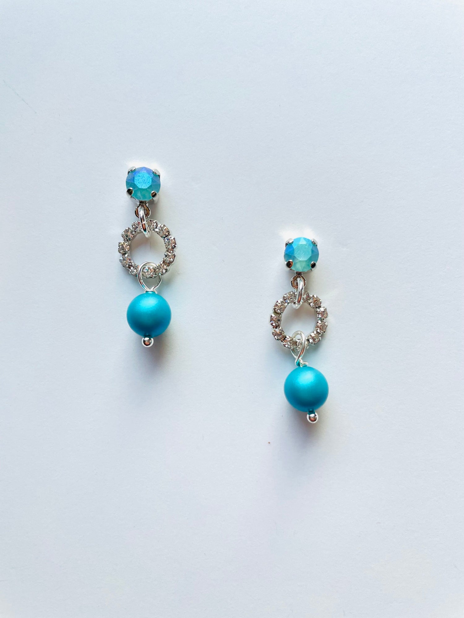 Frosty Ring of Turquoise Earring