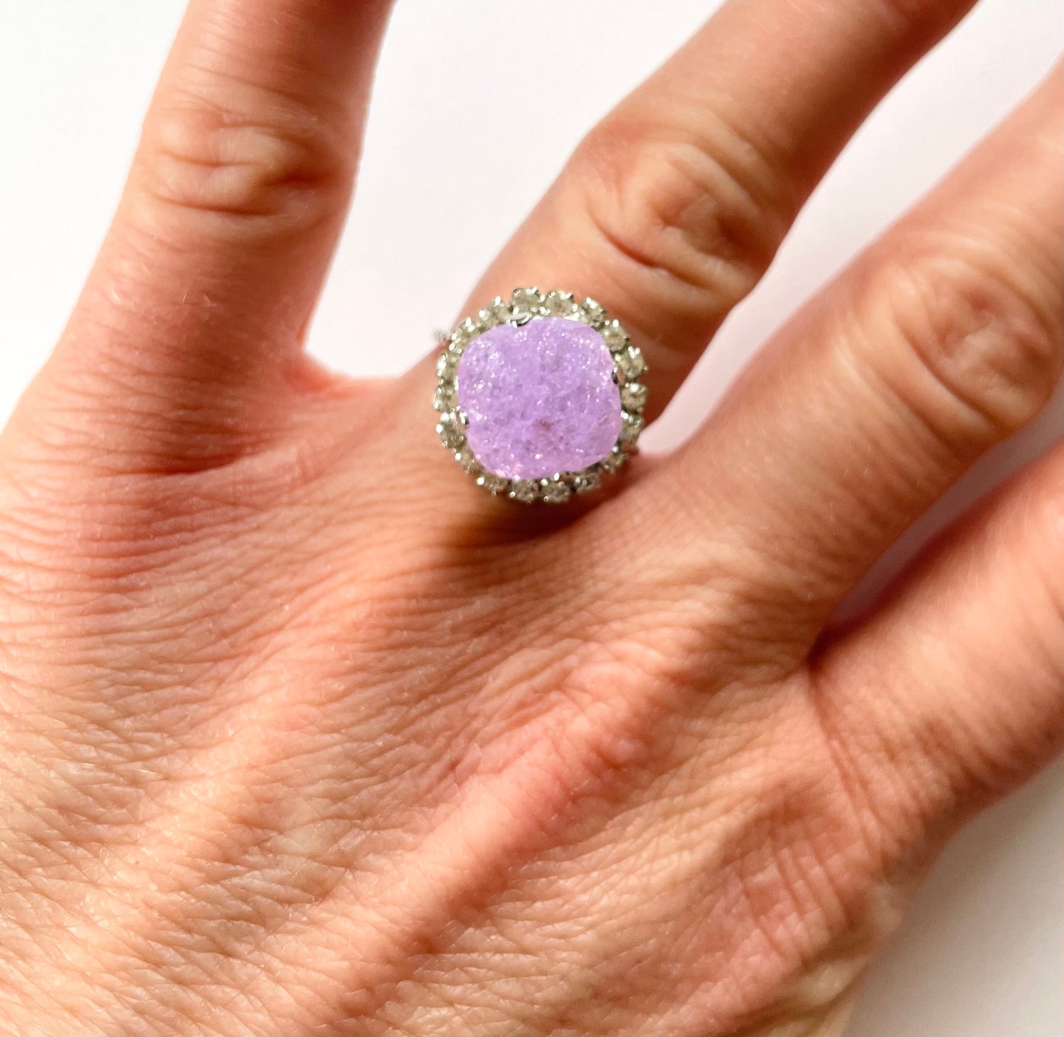 Square Cushion Daisy Ring in Violet Ice