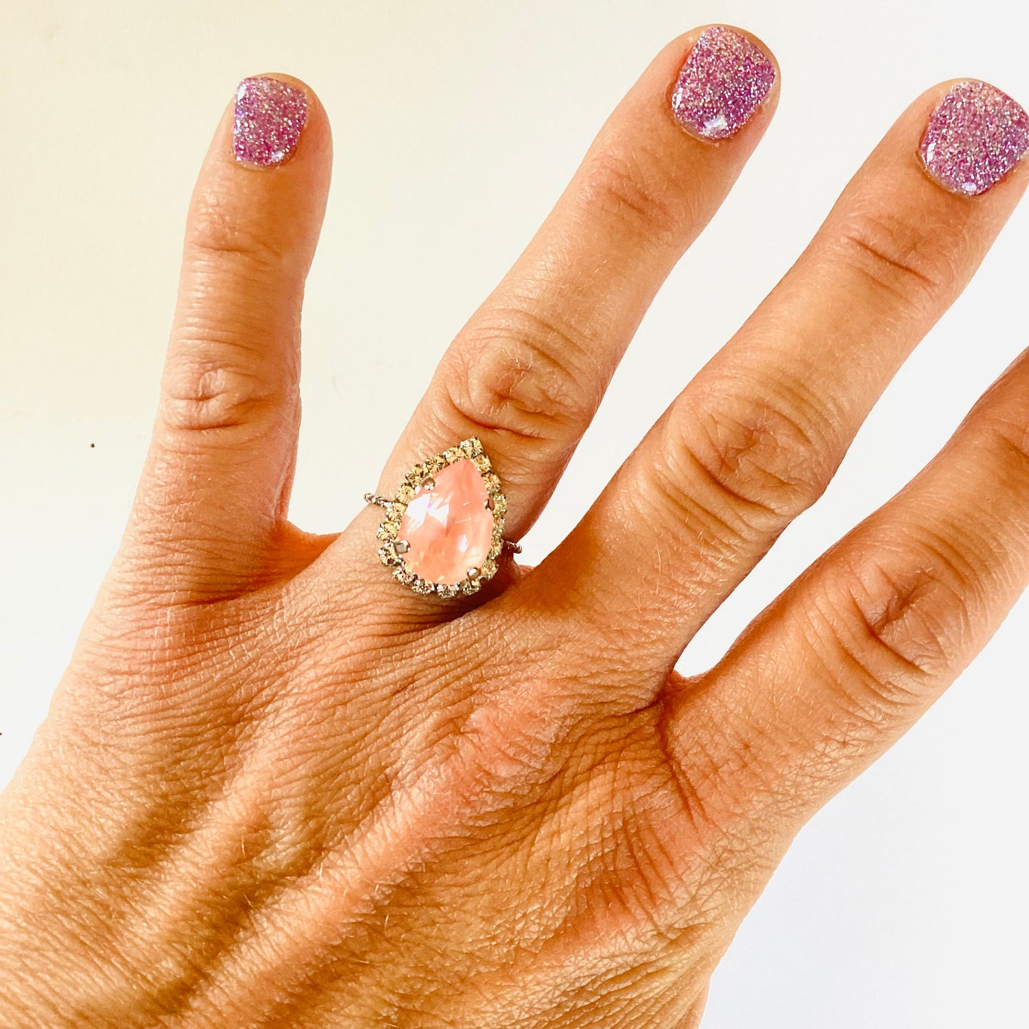 14mm Daisy Pear Ring in Flamingo Ignite