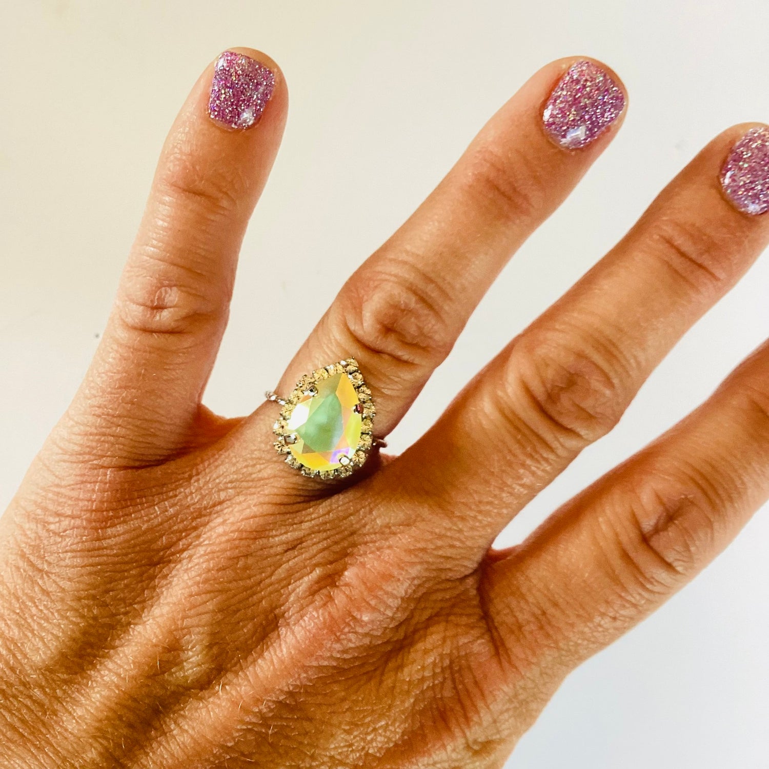 14mm Daisy Pear Ring in Powder Yellow AB