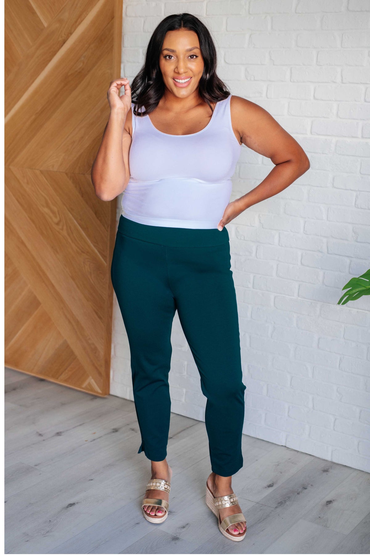 Magic Ankle Crop Skinny Pants in Hunter Green - KaraMarie