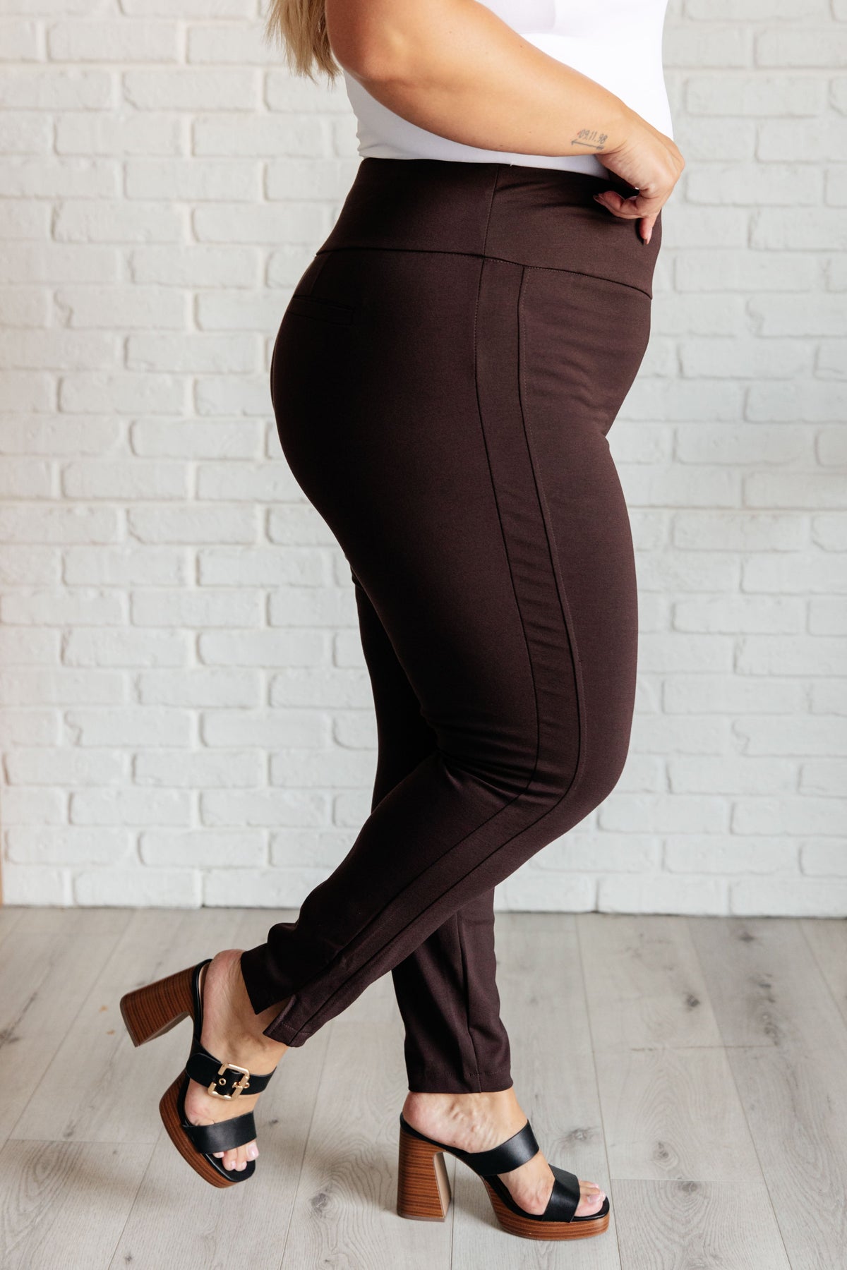 Magic Skinny 28" Pants in Chocolate - KaraMarie