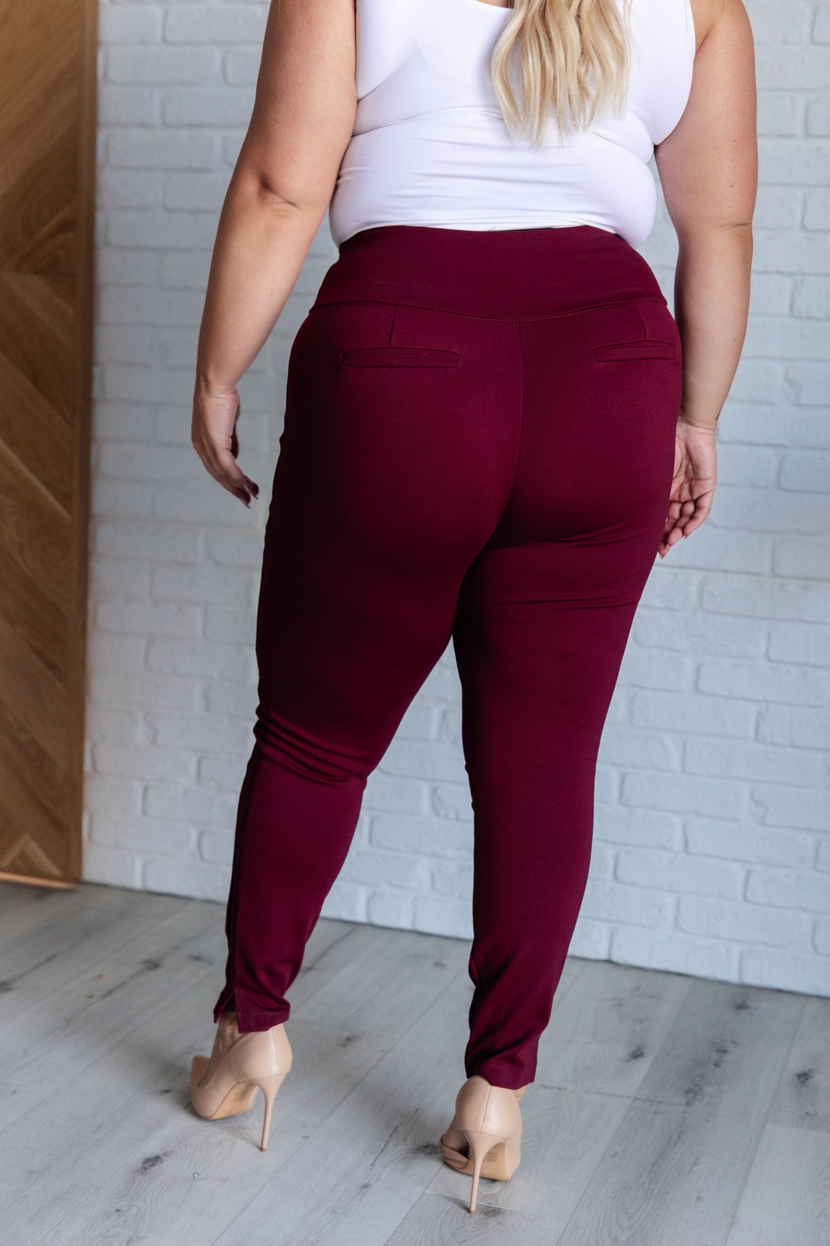 Magic Skinny 28" Pants in Wine - KaraMarie