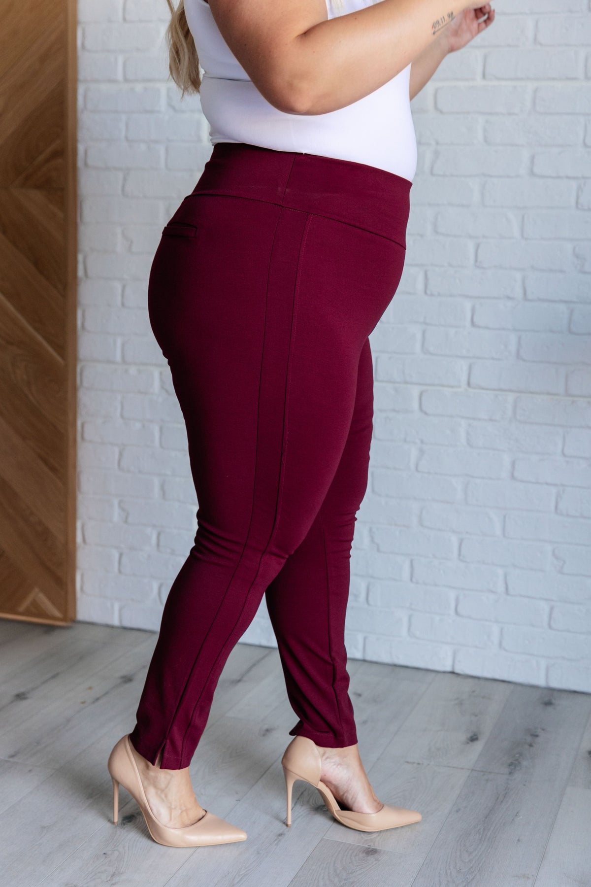 Magic Skinny 28" Pants in Wine - KaraMarie