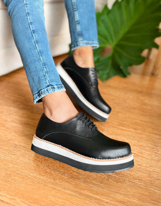 DAISY - Black - KaraMarie