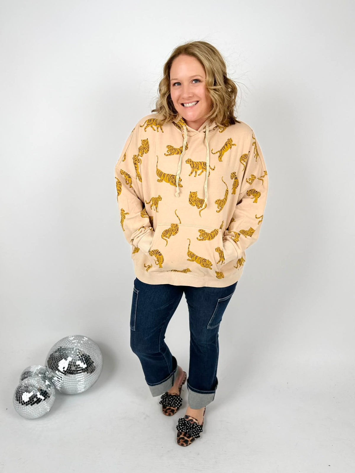 BLACK FRIDAY DEAL!! Prowl Point Hoodie {S-L} - KaraMarie