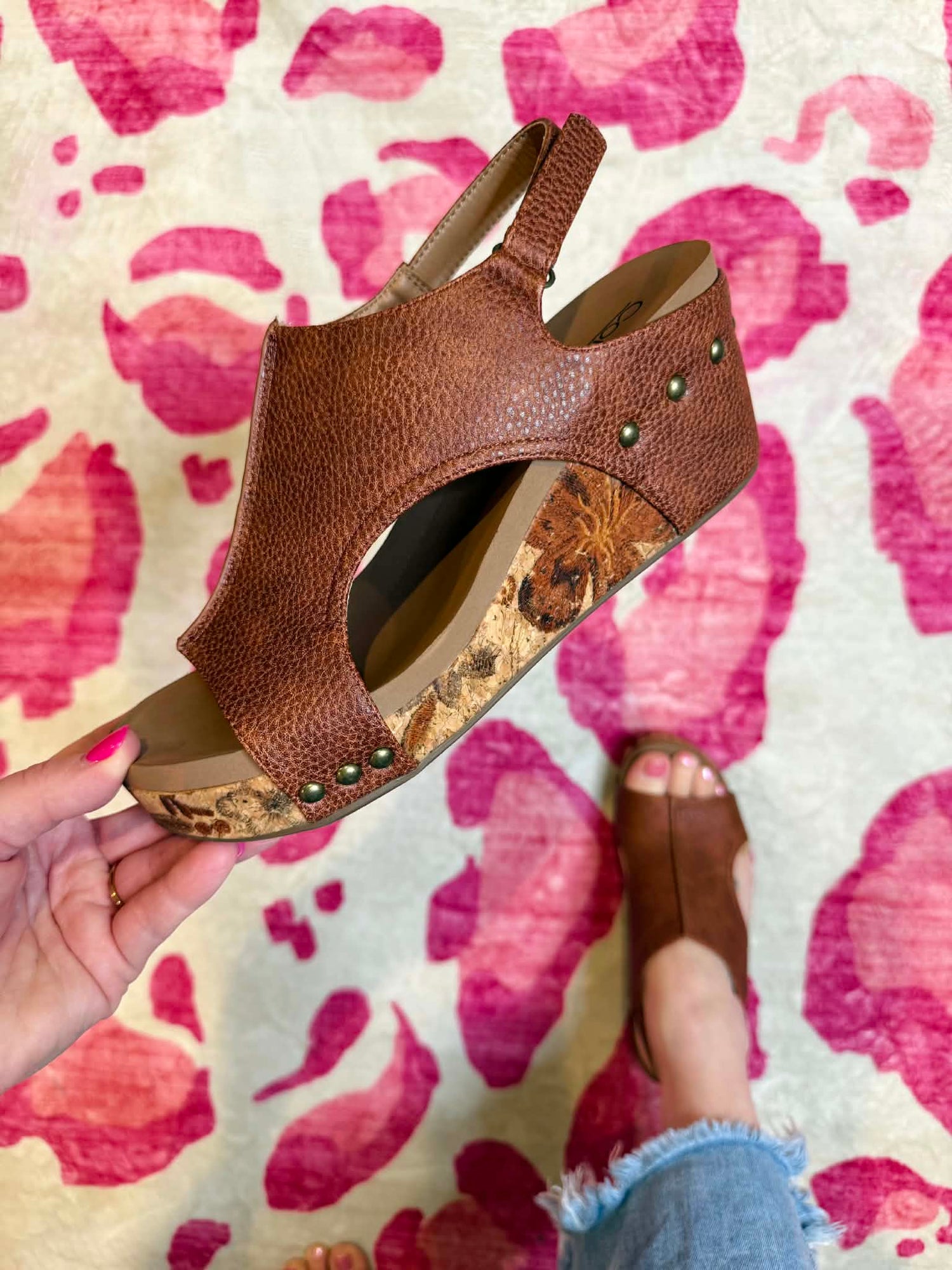 Corkys - CARLEY - Floral Cognac